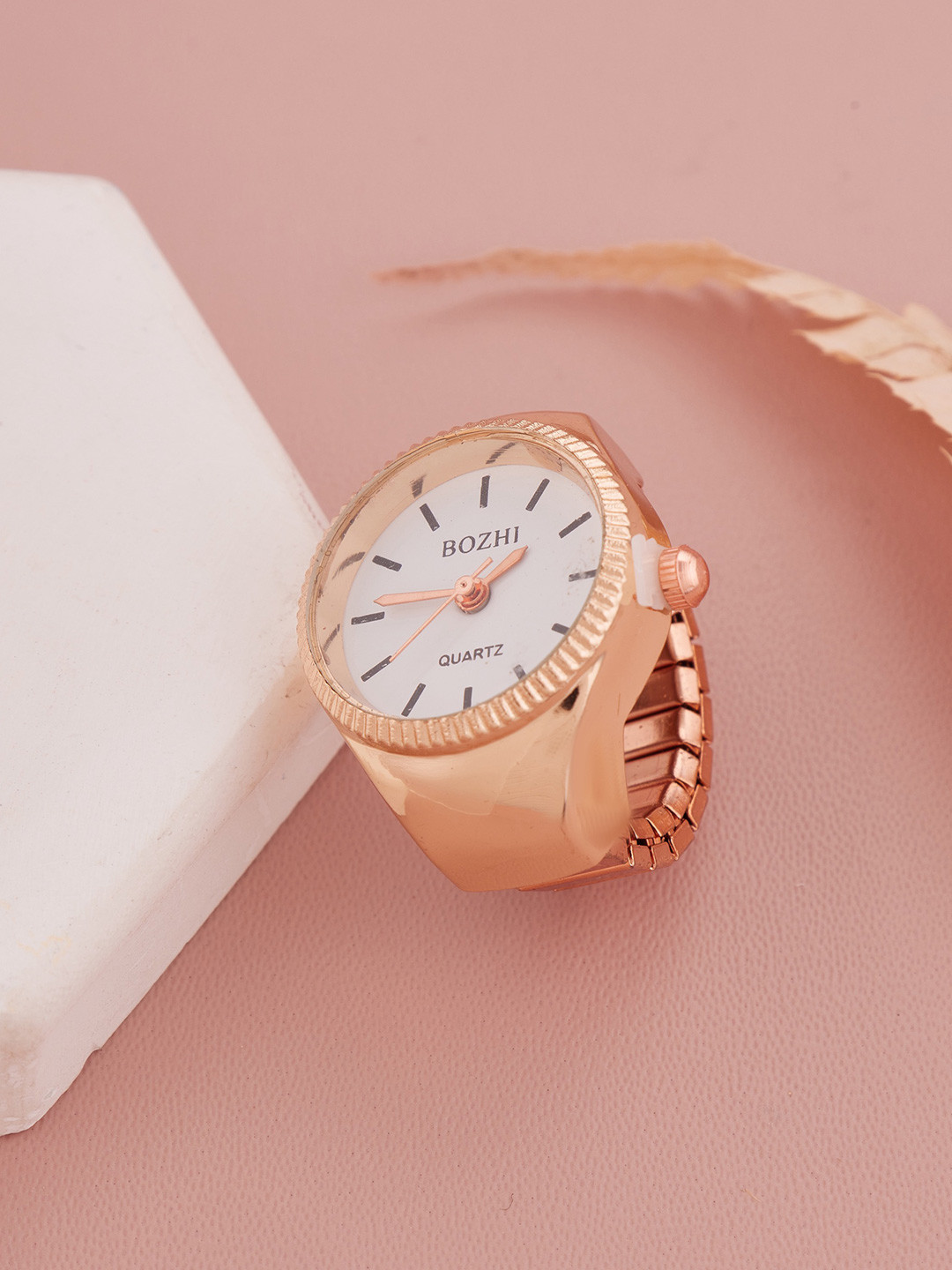 GC Jewelery Women Pattern Reset Time Analogue Ring Watch