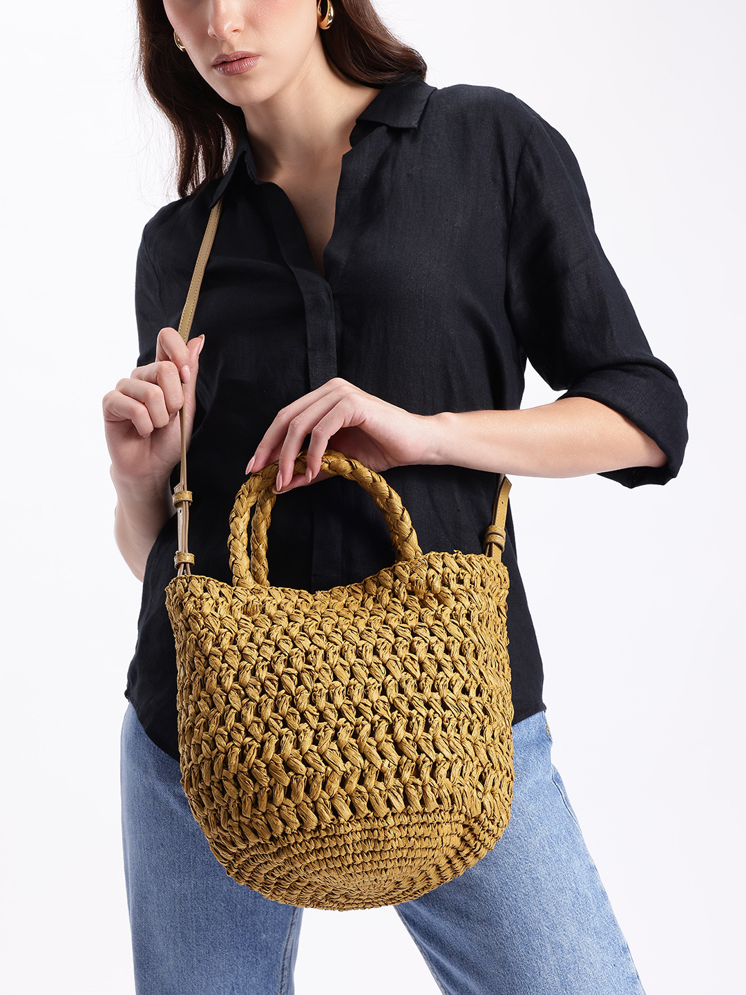 MANGO Basket Weave Natural-Fibre Handheld Bucket Bag