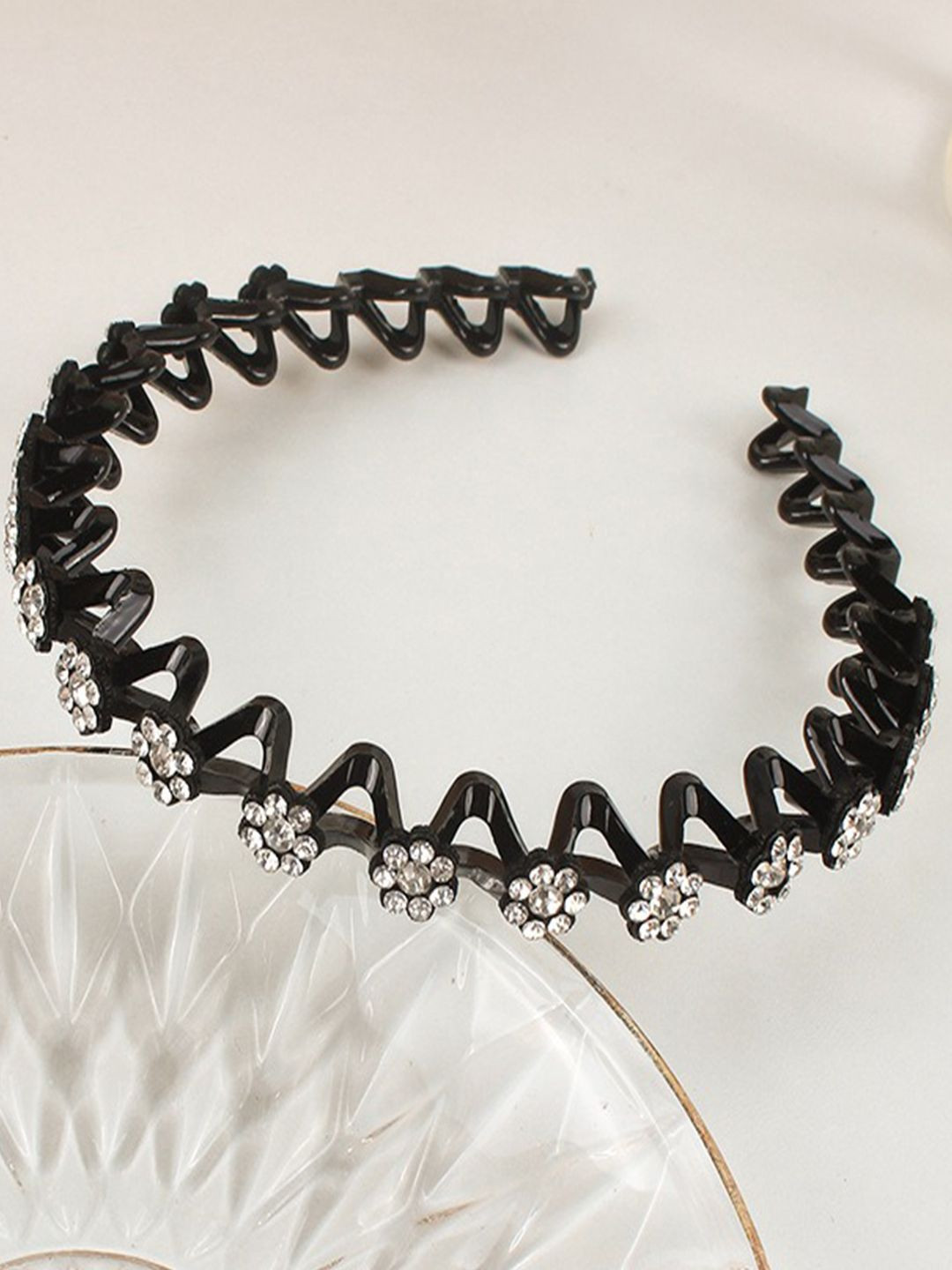 LYKAA Set of 1 Silver & Black Crystal Zigzag Hairband