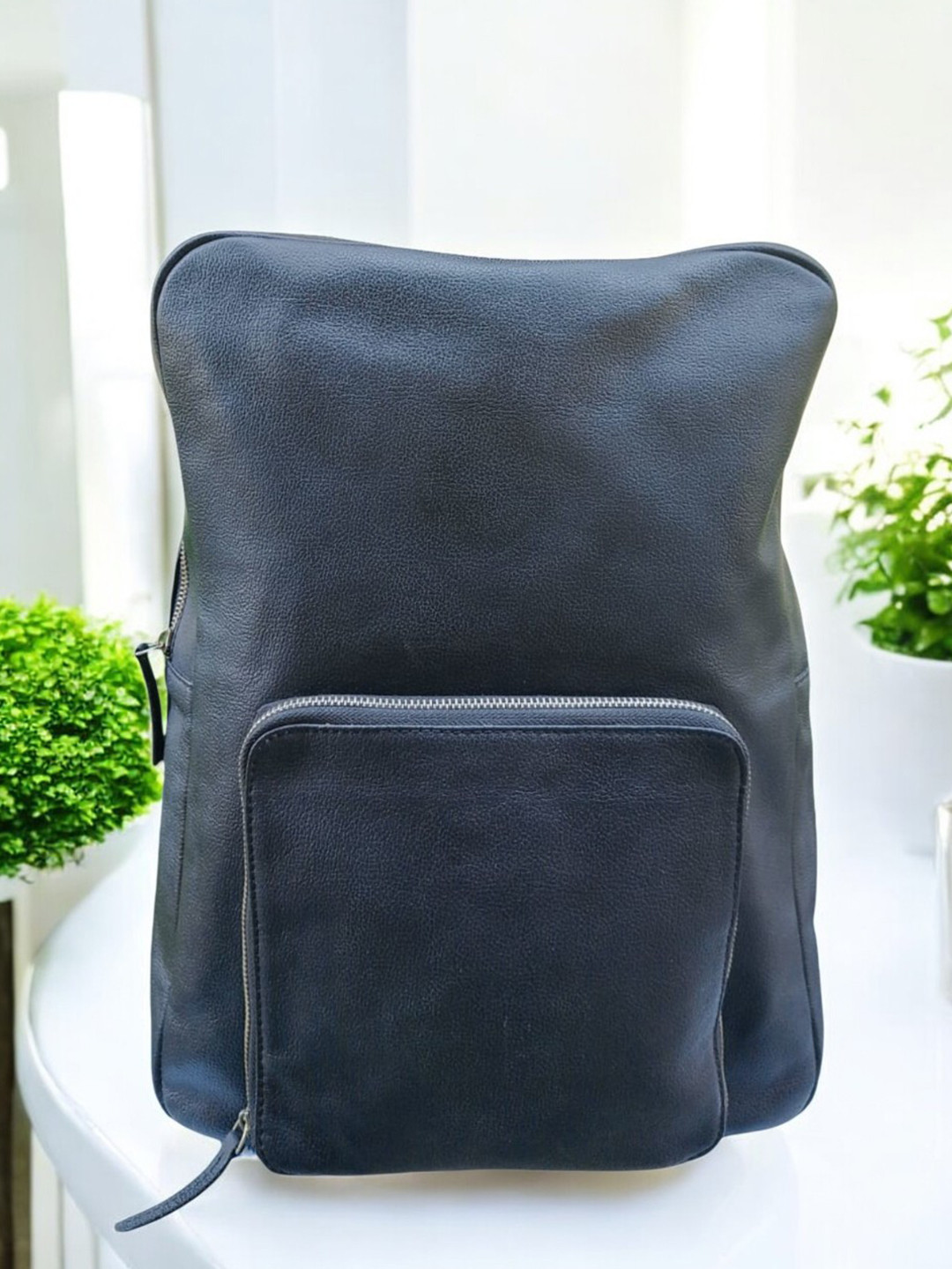 PERKED Unisex Leather Solid Padded Strap Backpack