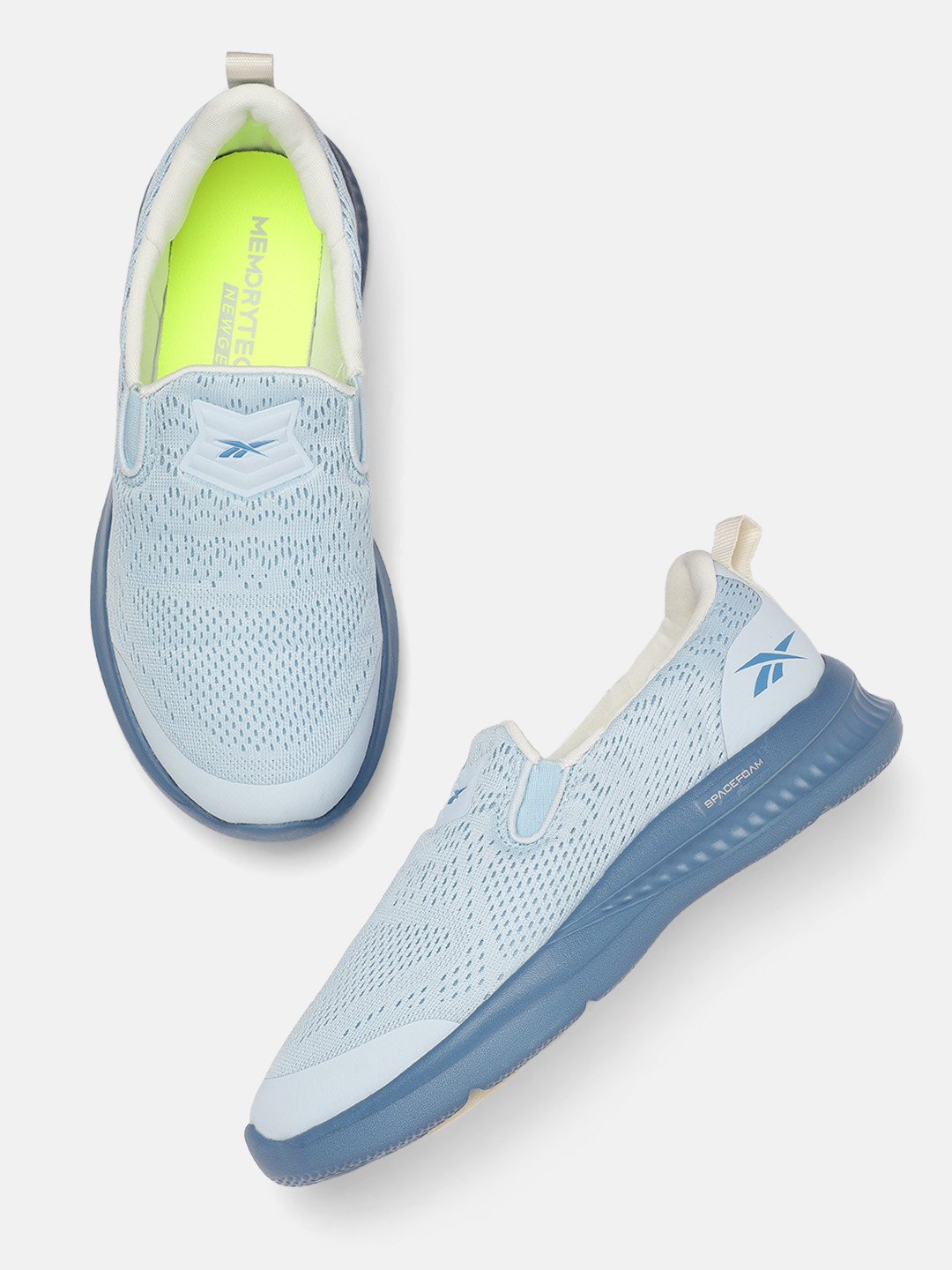 Reebok Women CAPTAIN COMFORT SLIP Spacefoam Walking Shoes