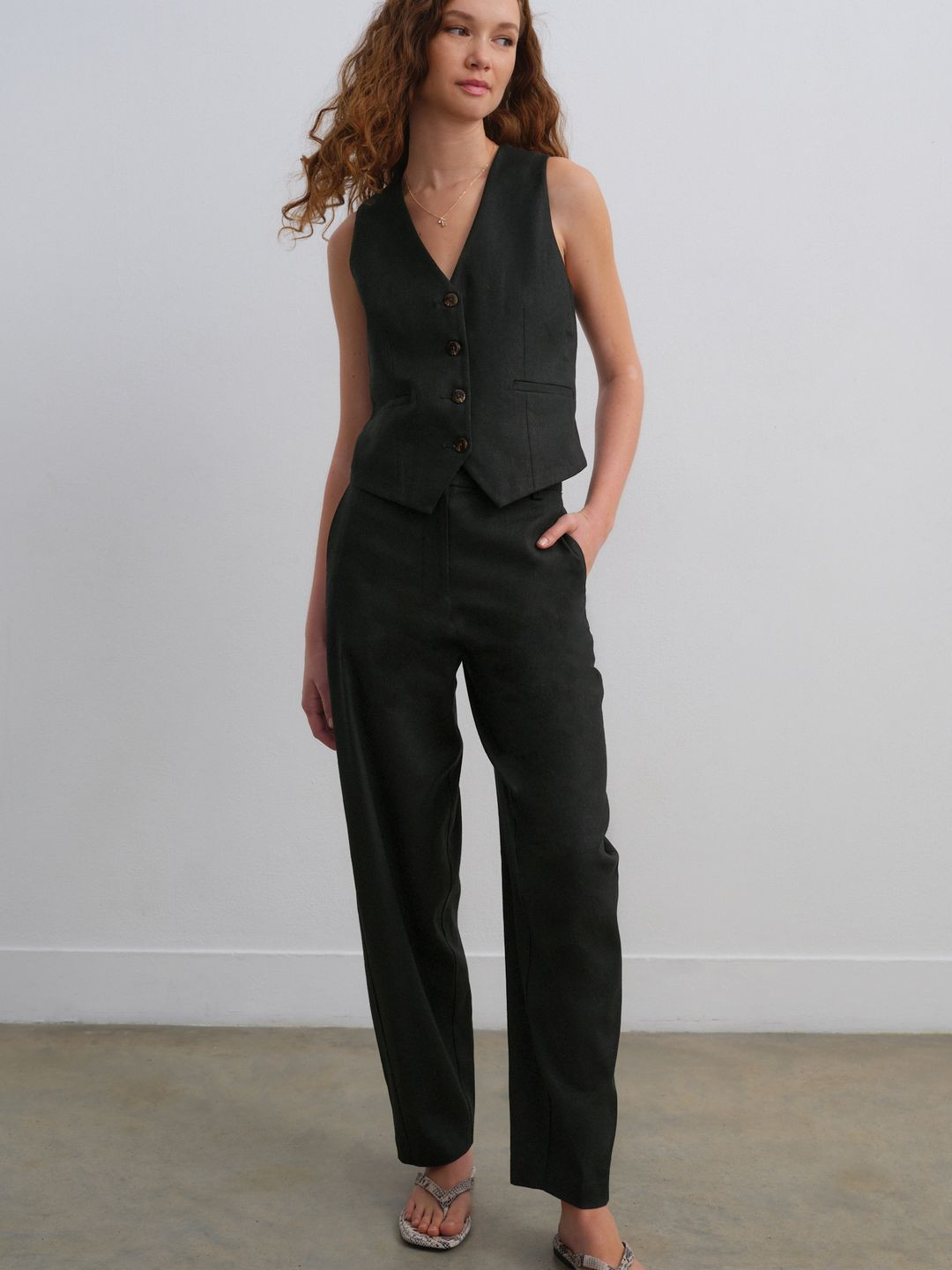 NEXT Women Barrel Fit Tapered Fit Trousers