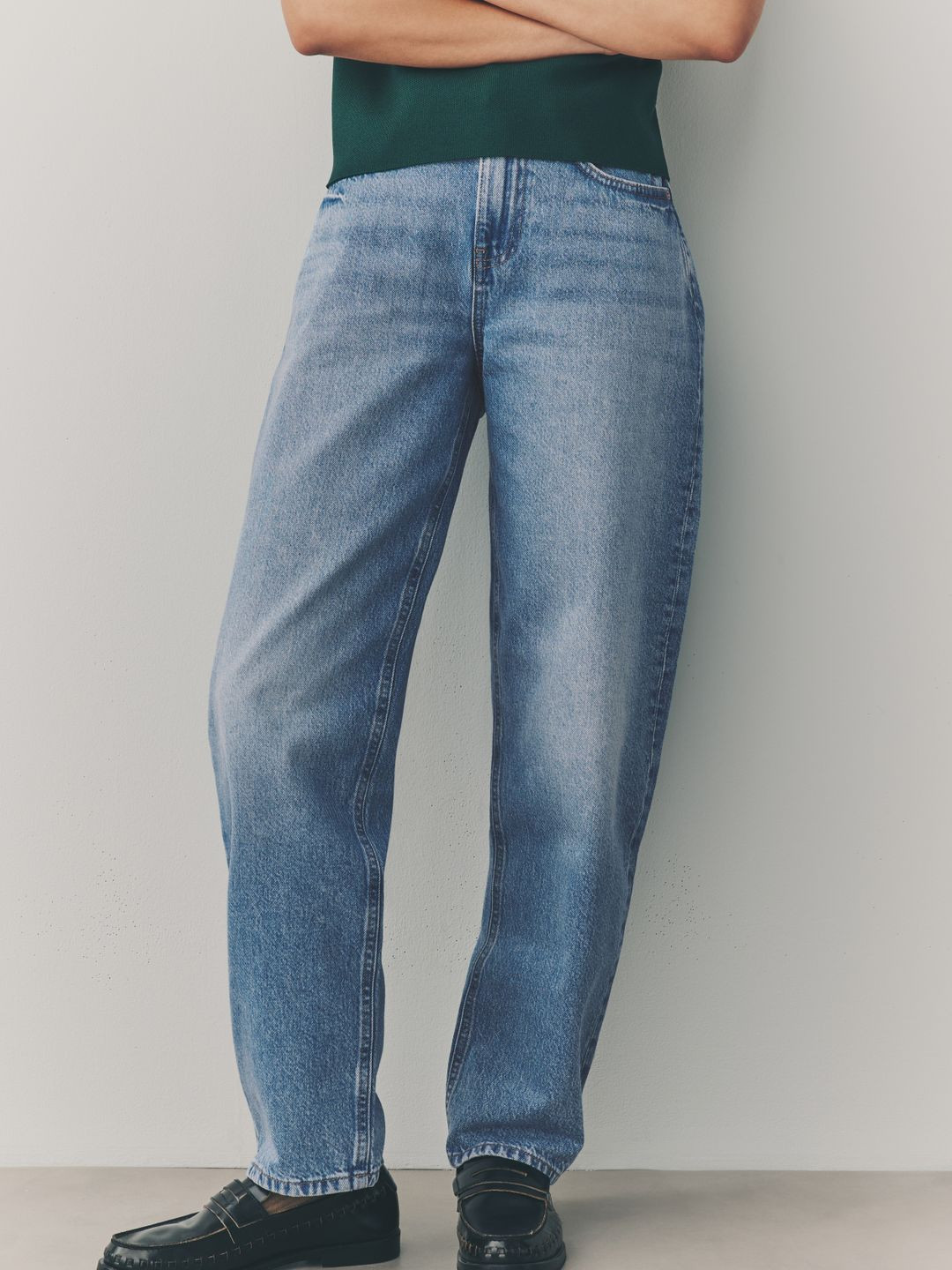 NEXT Women Barrel Fit Cotton Mid-Rise Light Fade Jeans