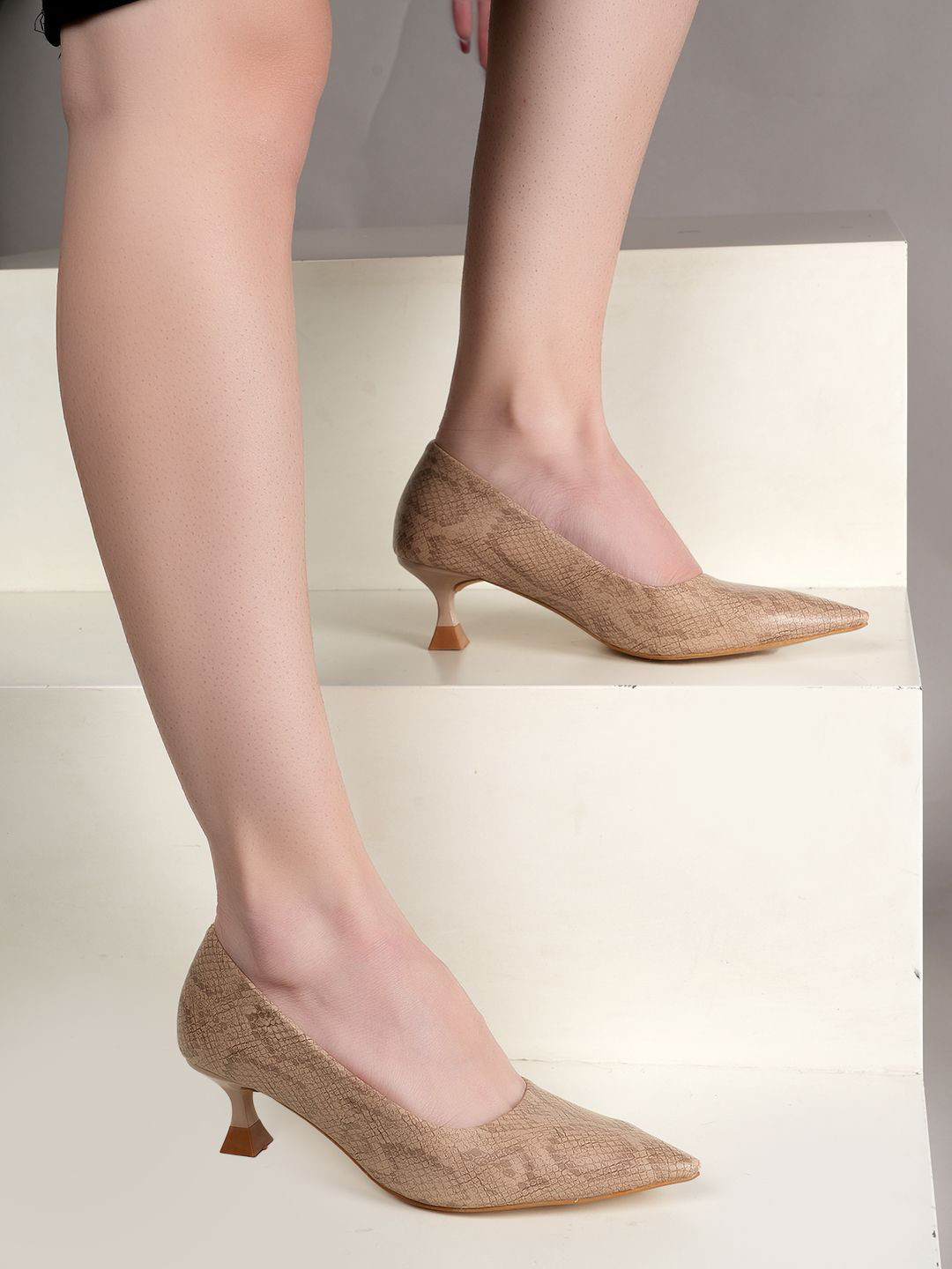 Lavie Women Kitten Heel Pointed Toe Pumps