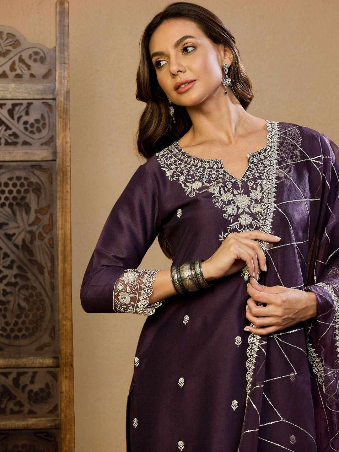 House of Pataudi Women Embroidered Straight Kurta & Trousers With Dupatta Kurta Sets