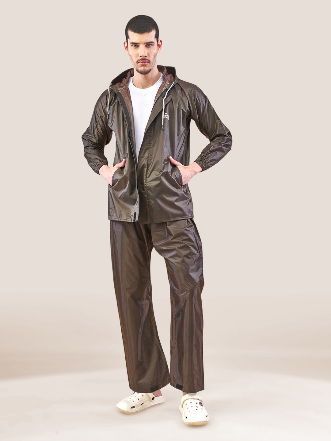 LUX VENUS Attached Hooded Tapping Rain Suit