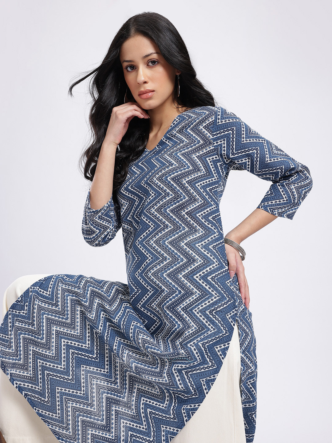 Anouk Rustic Chevron Printed  V-Neck Straight Kurta