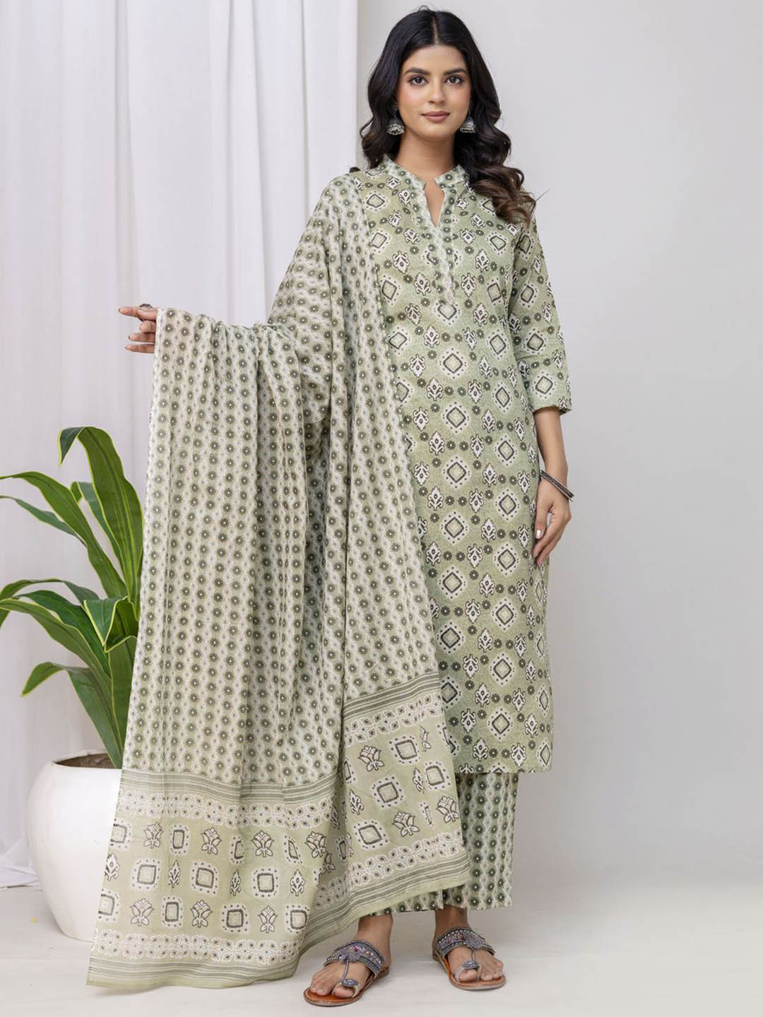 Jaipur Love Ethnic Morifs Printed Mandarin Collar Cotton Kurta With Trousers & Dupatta