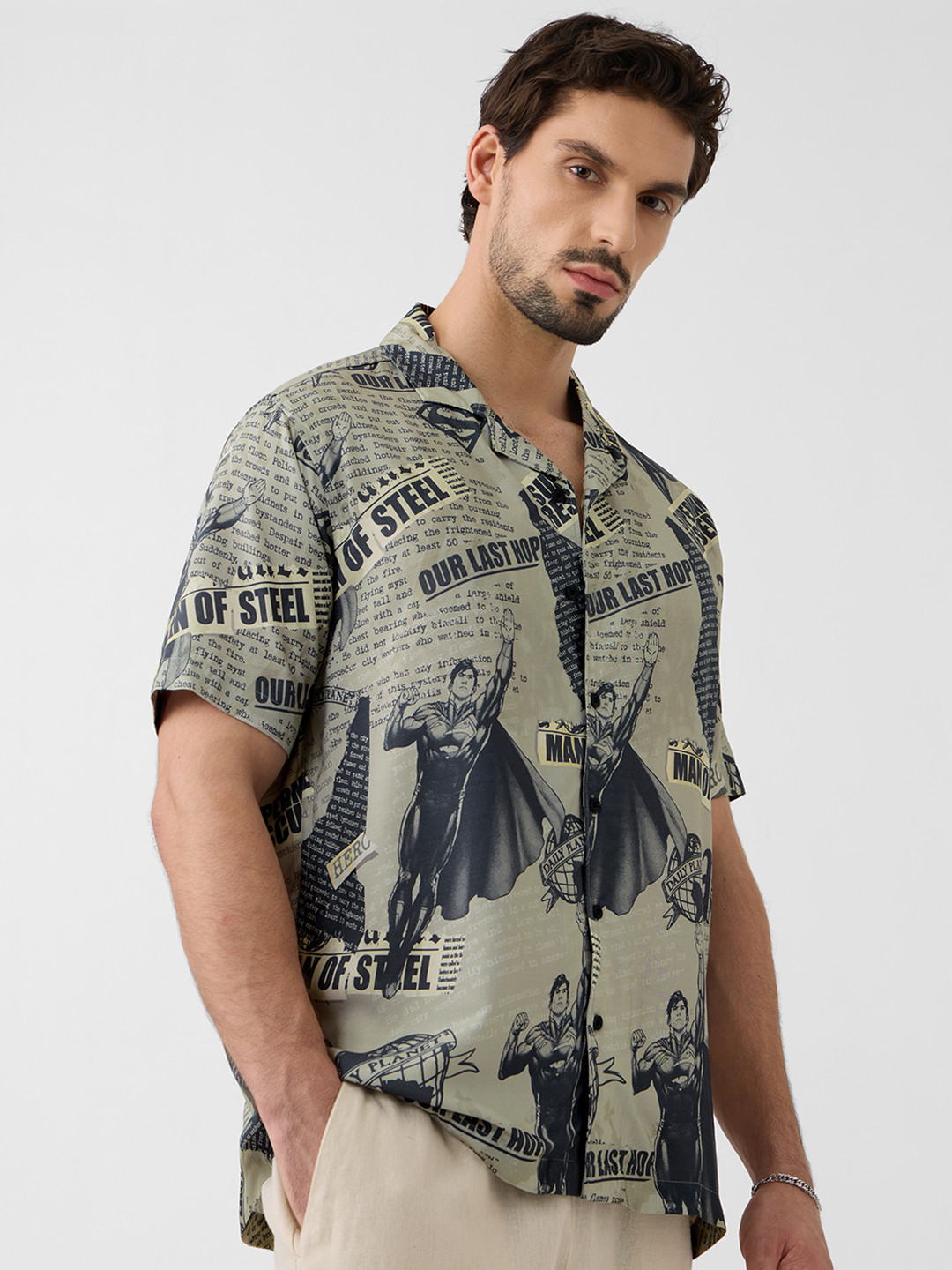 The Souled Store Official Men Superman: It's In The News Grey Relaxed Fit Shirts