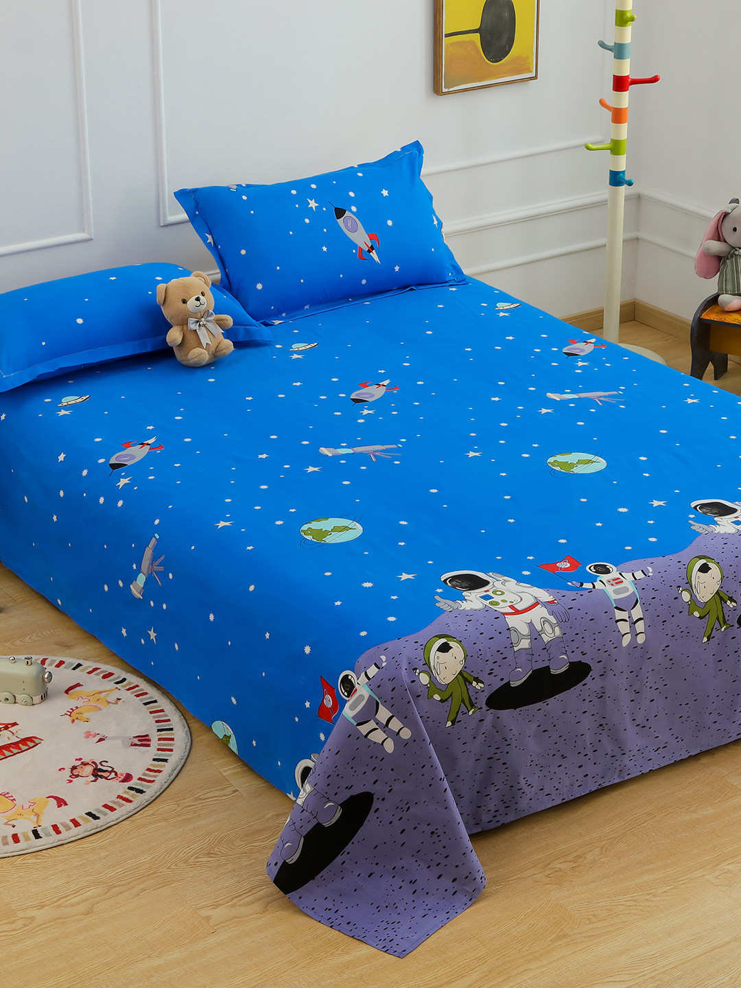 Story@home Arena Blue Conversational Microfiber 180 TC Queen Fine Bedsheet with 2 Pillow Covers-89 x 98 inches