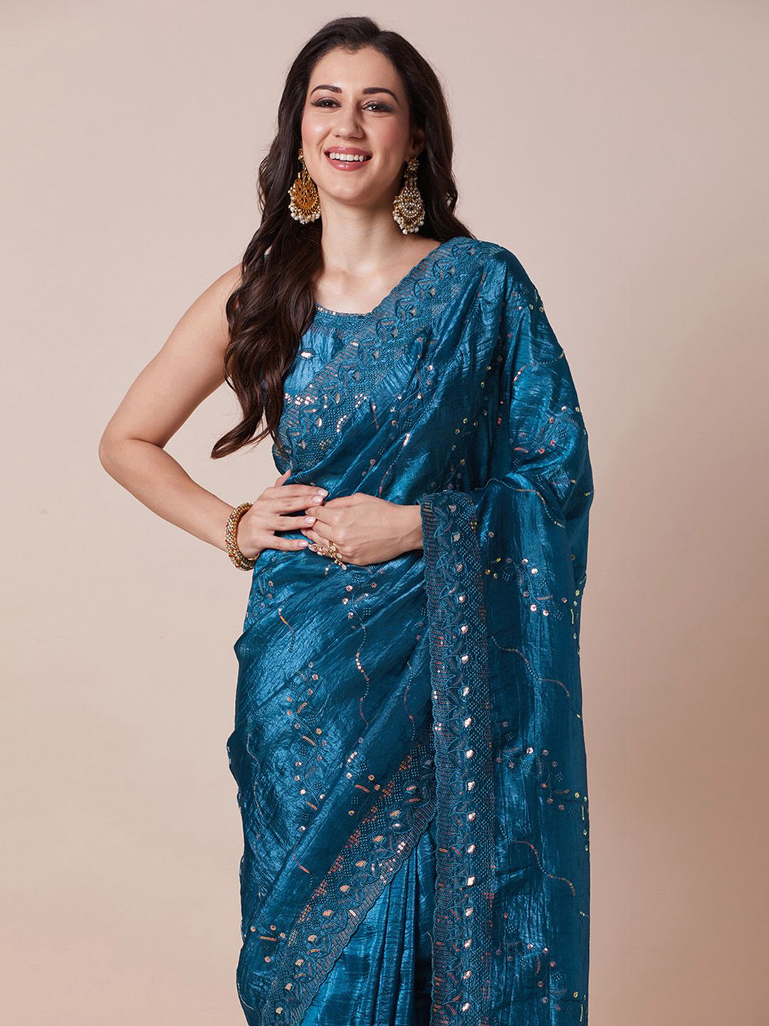 House Of Pataudi Embellished Saree With Unstitched Blouse Piece