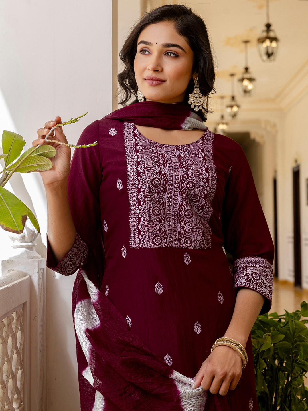 SANISA Floral Printed Chinon Round Neck Straight Kurta With Trousers And Dupatta