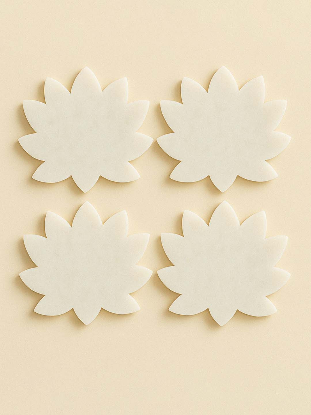 CHAAK DESIGN Set Of 4 White Flower Marble Coasters