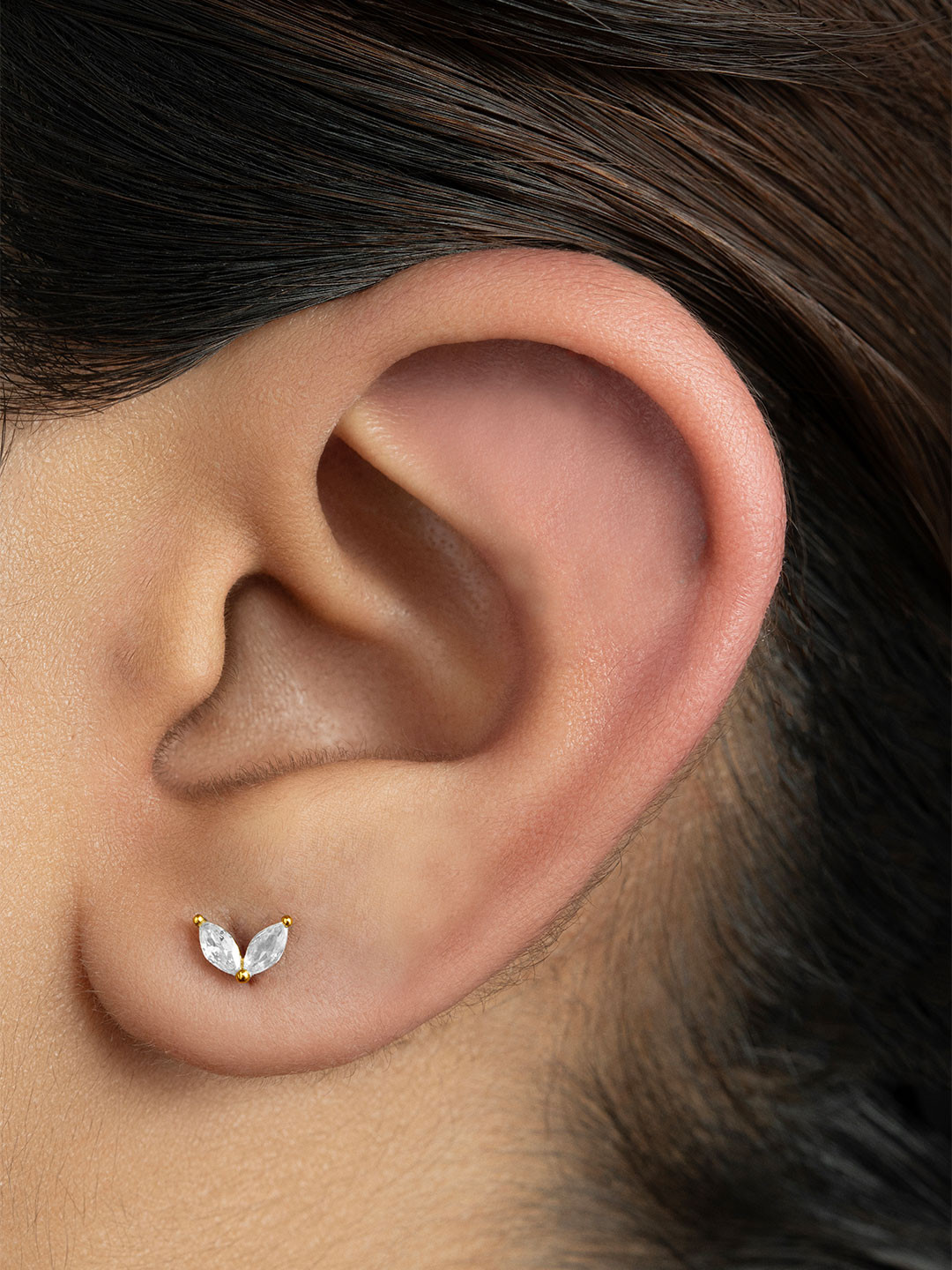 Silverfied Silver Gold-Plated Cubic Zirconia Studded Leaf Shaped Studs
