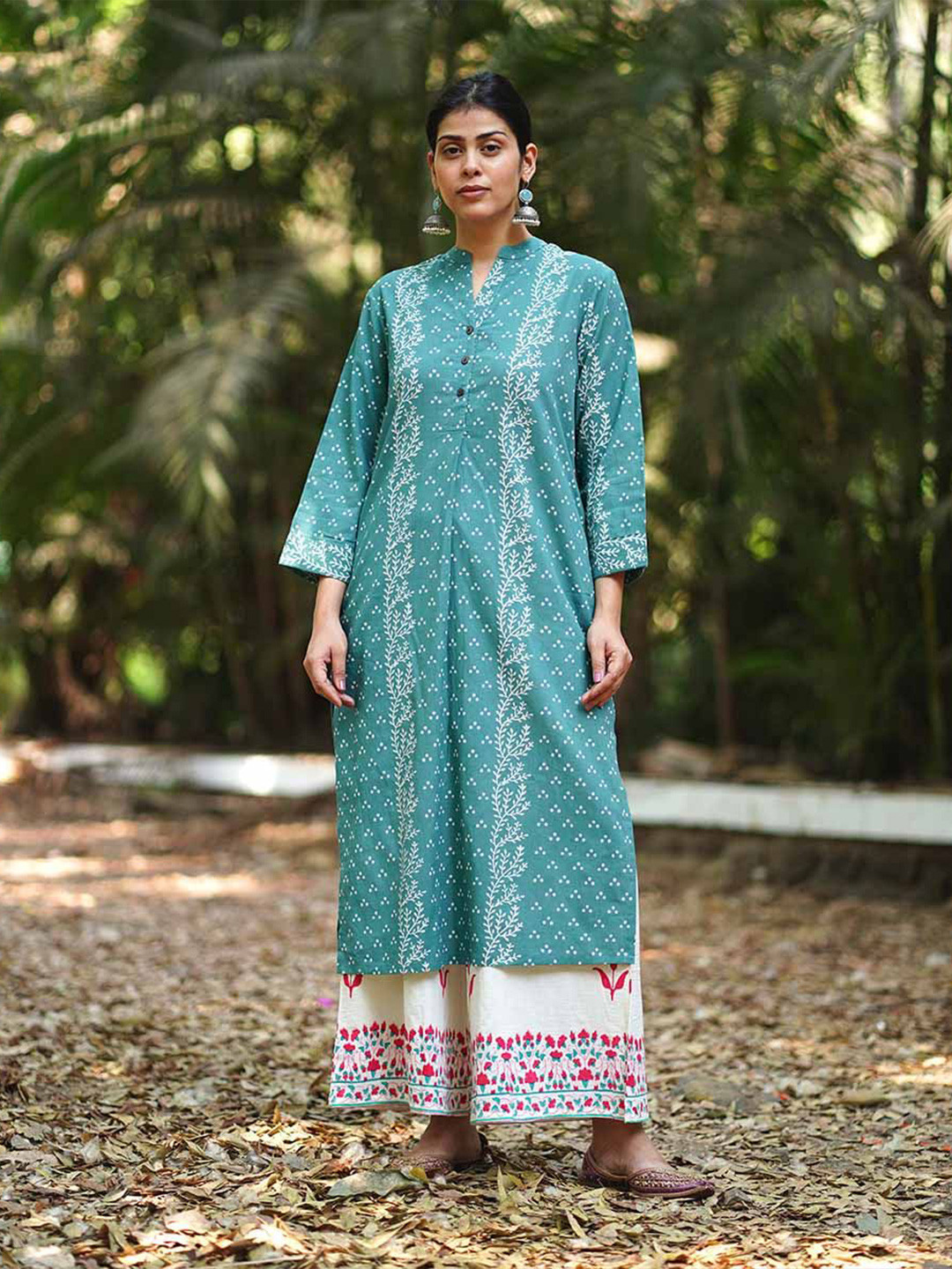Chidiyaa Women MMG Bliss of Babys Breath Teal Green Block Printed Kurti