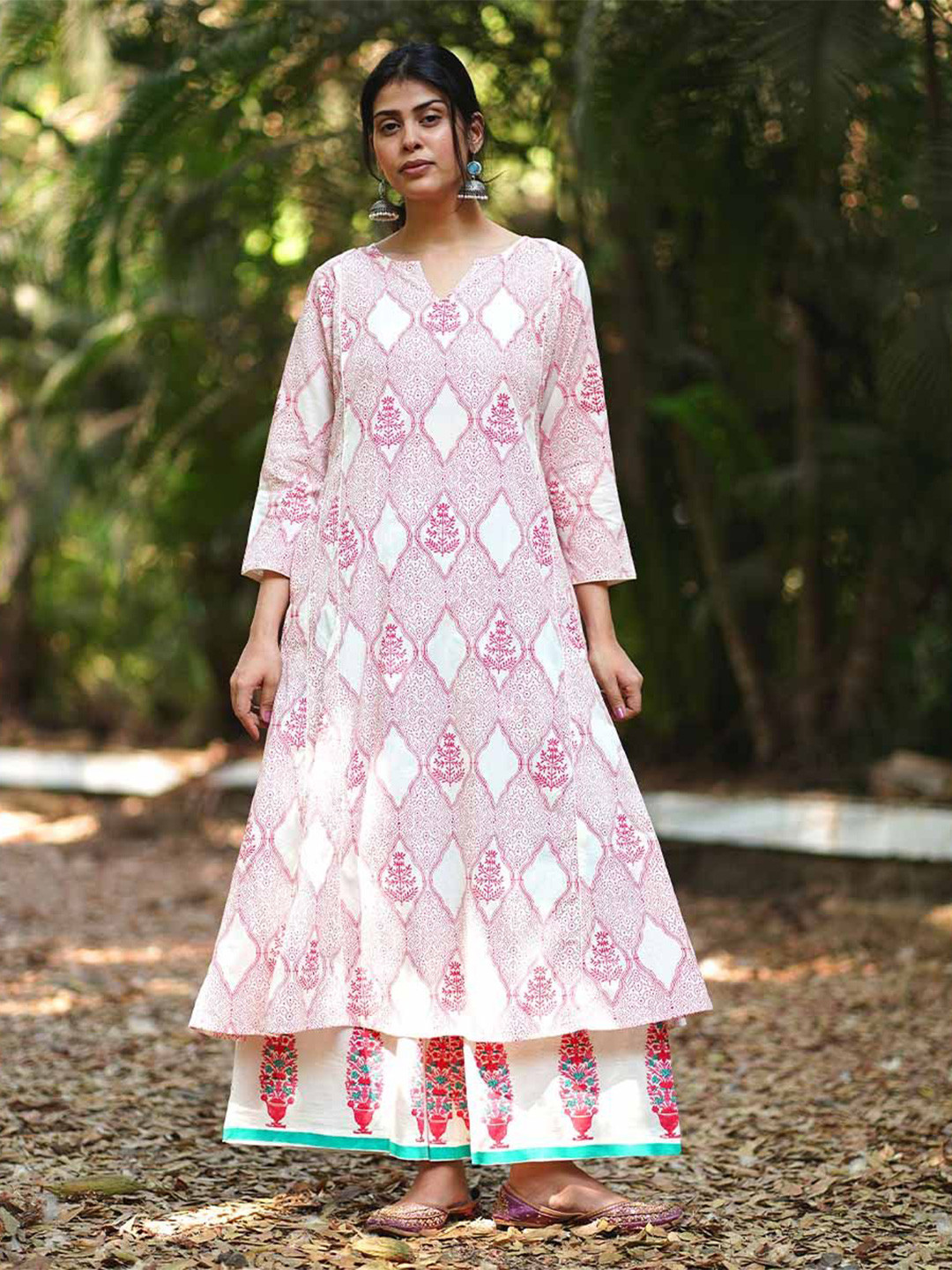 Chidiyaa Women MMG Sunflowers Sheen Blush Pink Block printed Kurti