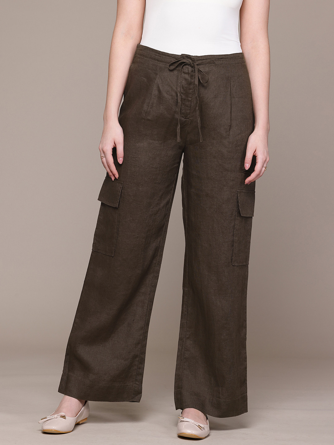 MANGO Women Mid-Rise Pure Linen Flared Fit Cargo-Style Wide Leg Trousers
