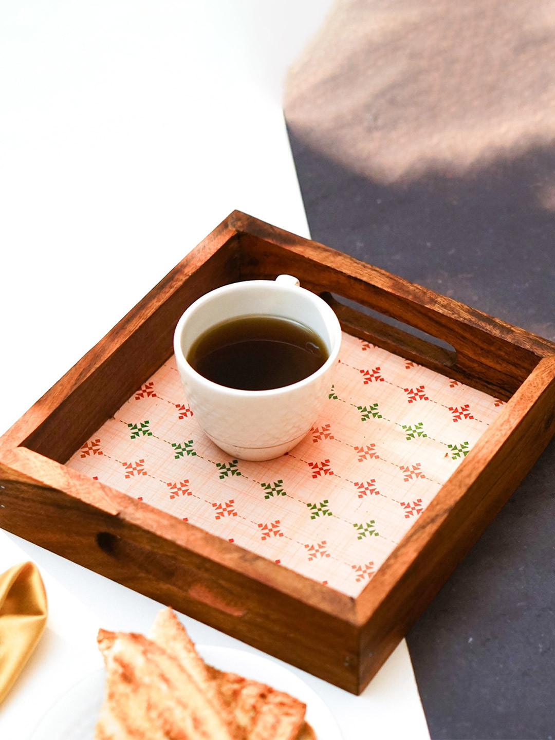 Sanjeev Kapoor by Oggn Multicolor Turin Square Acacia Wooden Tray