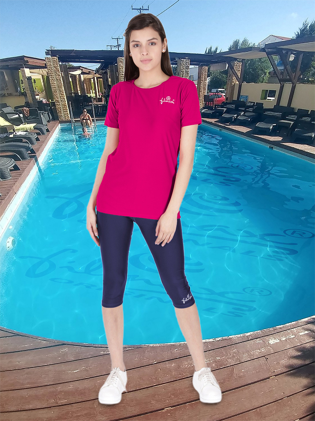 Women Rani & Navy Blue T-Shirt & Capri Set Swimwear