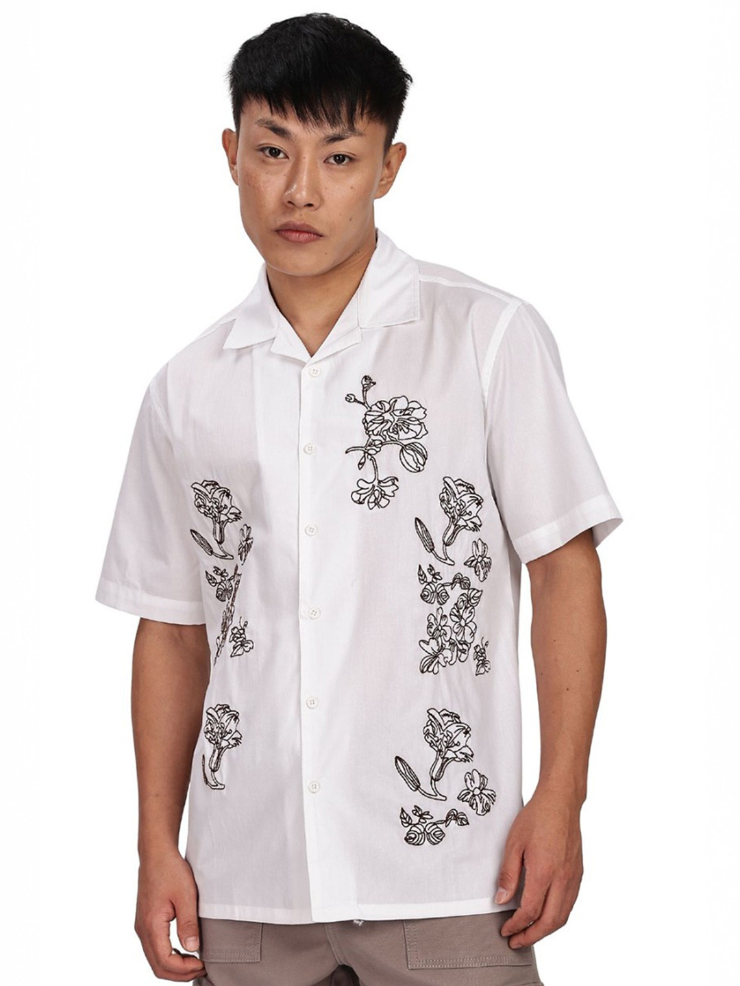 Eszett Men Floral Printed Casual Shirt