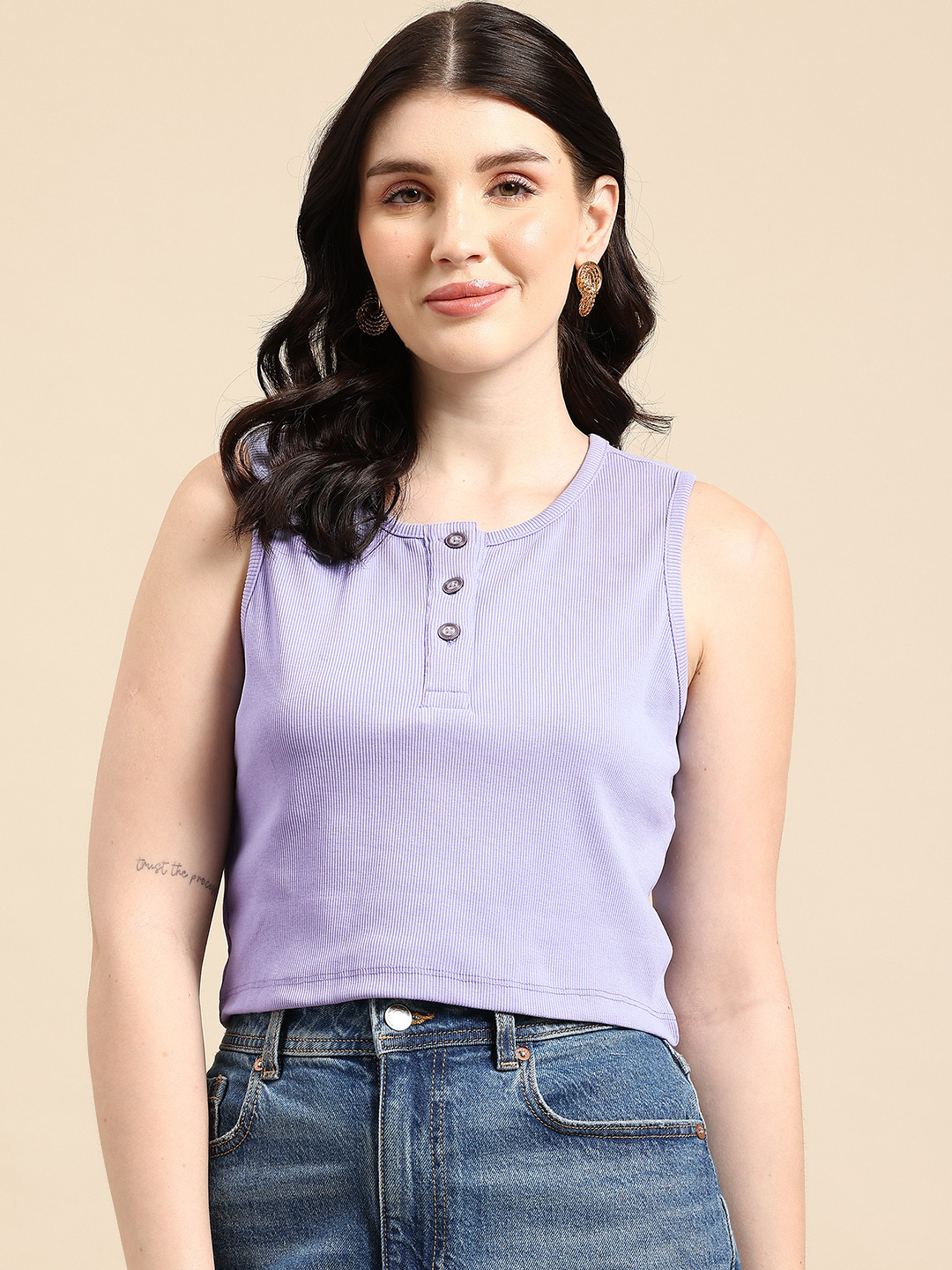 Hang and wear Solid Tank Crop Top