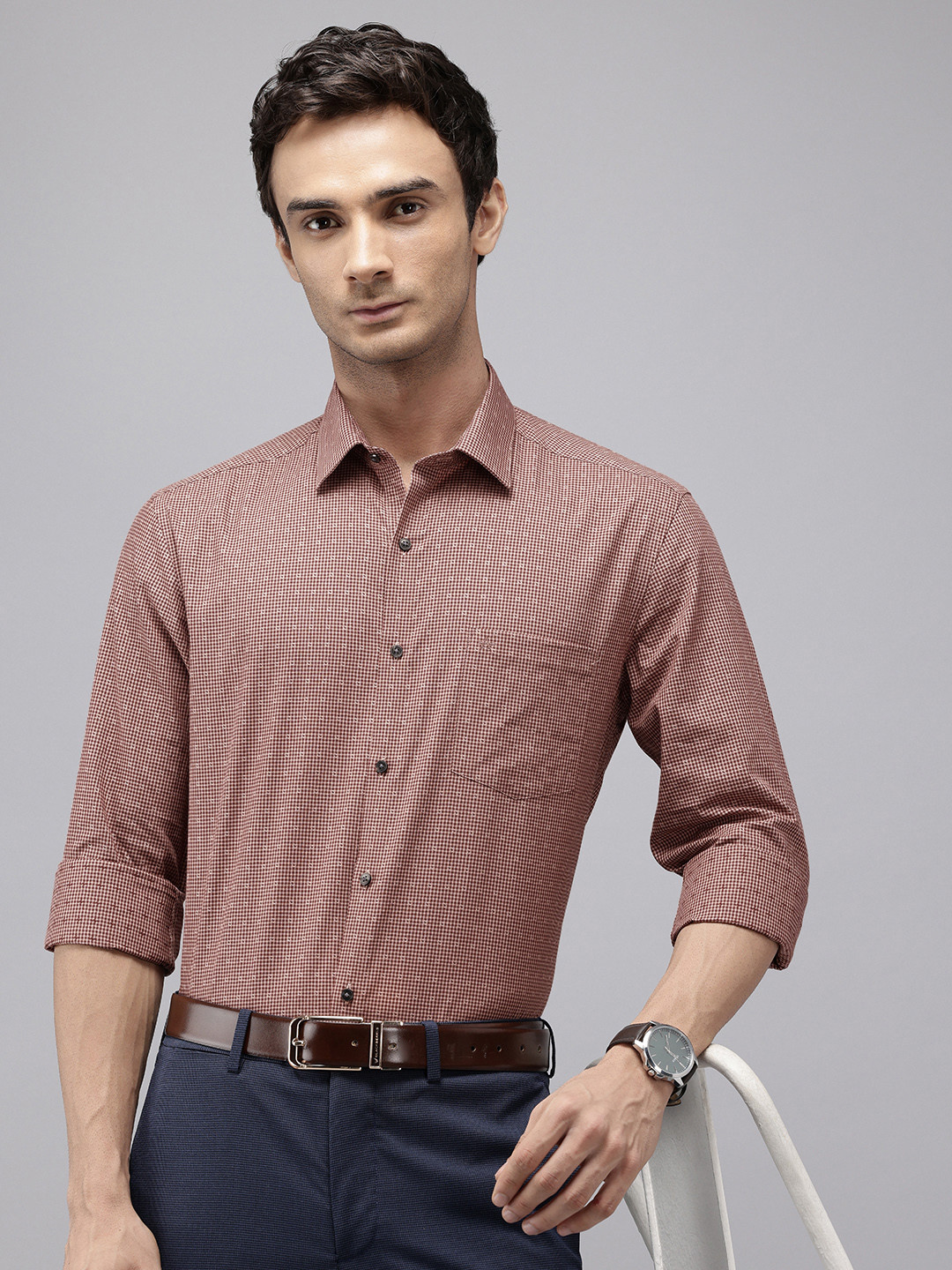 Arrow Pure Cotton Manhattan Slim Fit Micro Checked Textured Formal Shirt