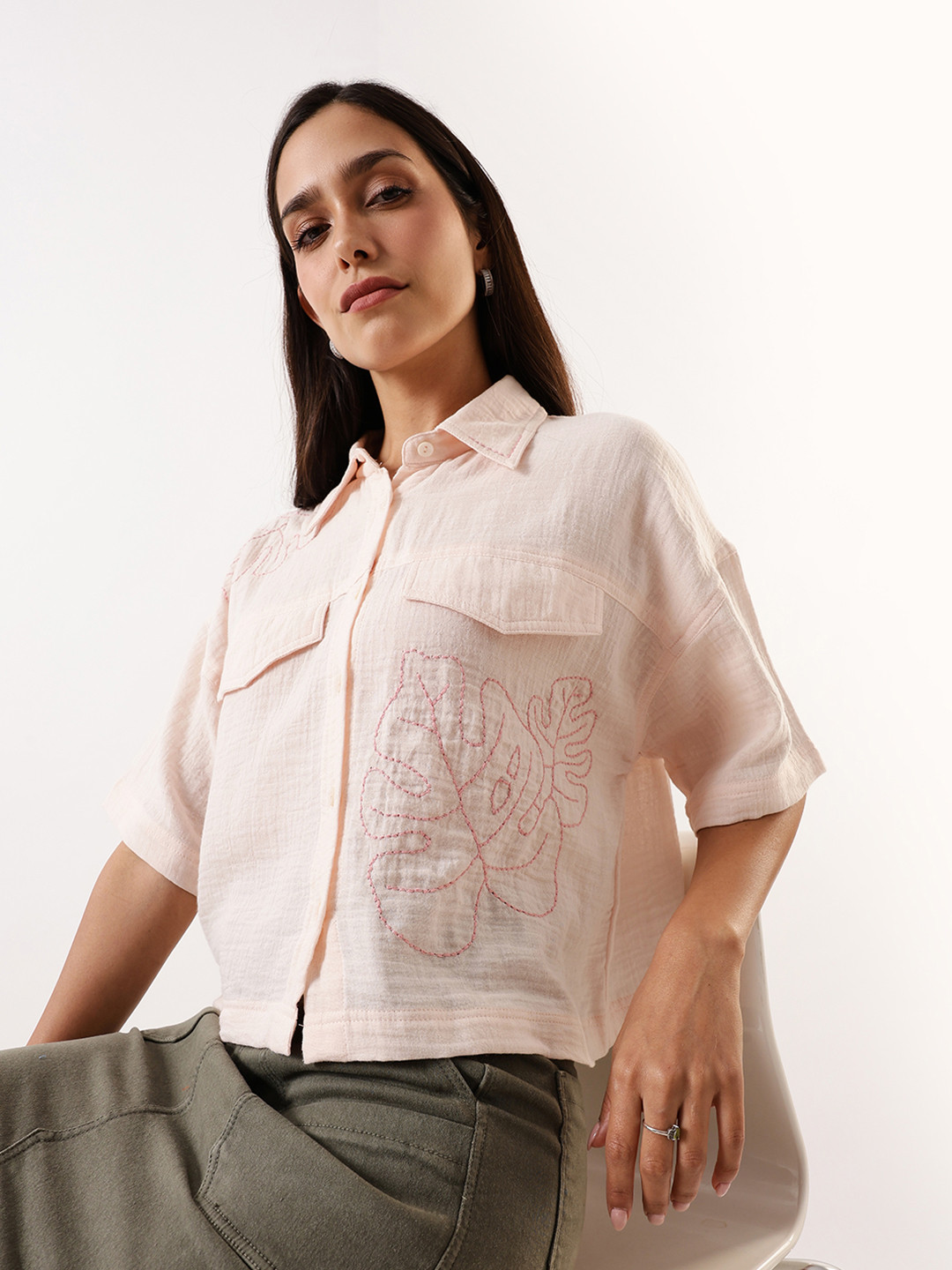 DL Woman Embroidered Half Sleeves Spread Collar Textured Boxy Shirt