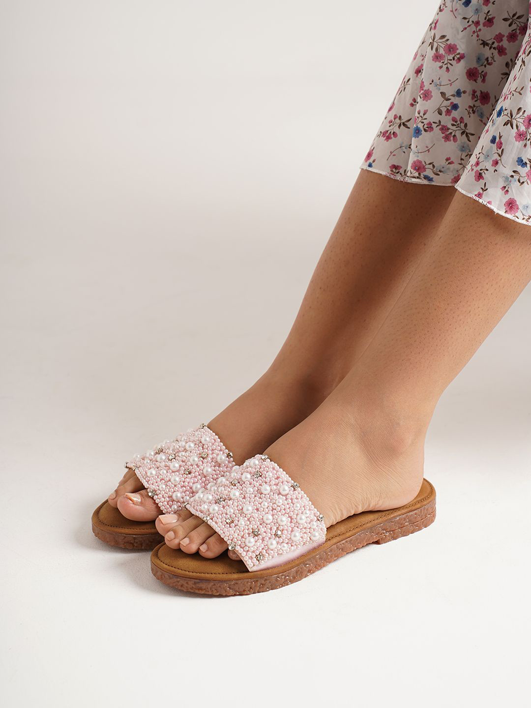 JM Looks Women Ethnic Embllished Slip-On Flat Sandal