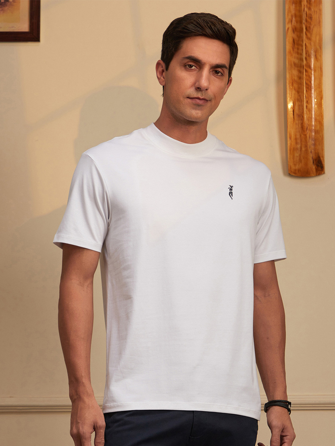 Peter England Casuals Crew neck regular fit tshirt with kapil dev signature graphic