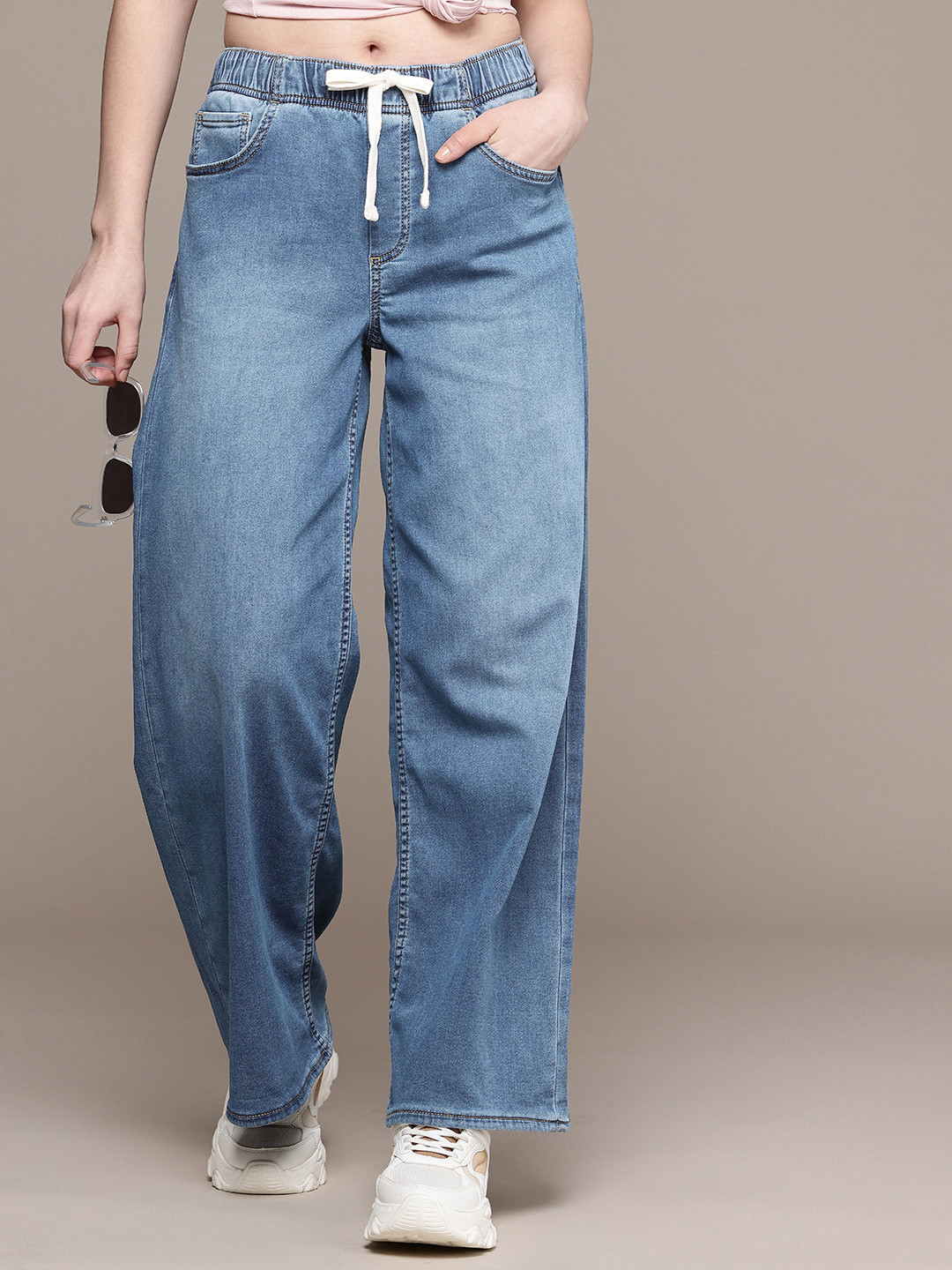 GAP Women Baggy Light Fade Stretchable Jeans