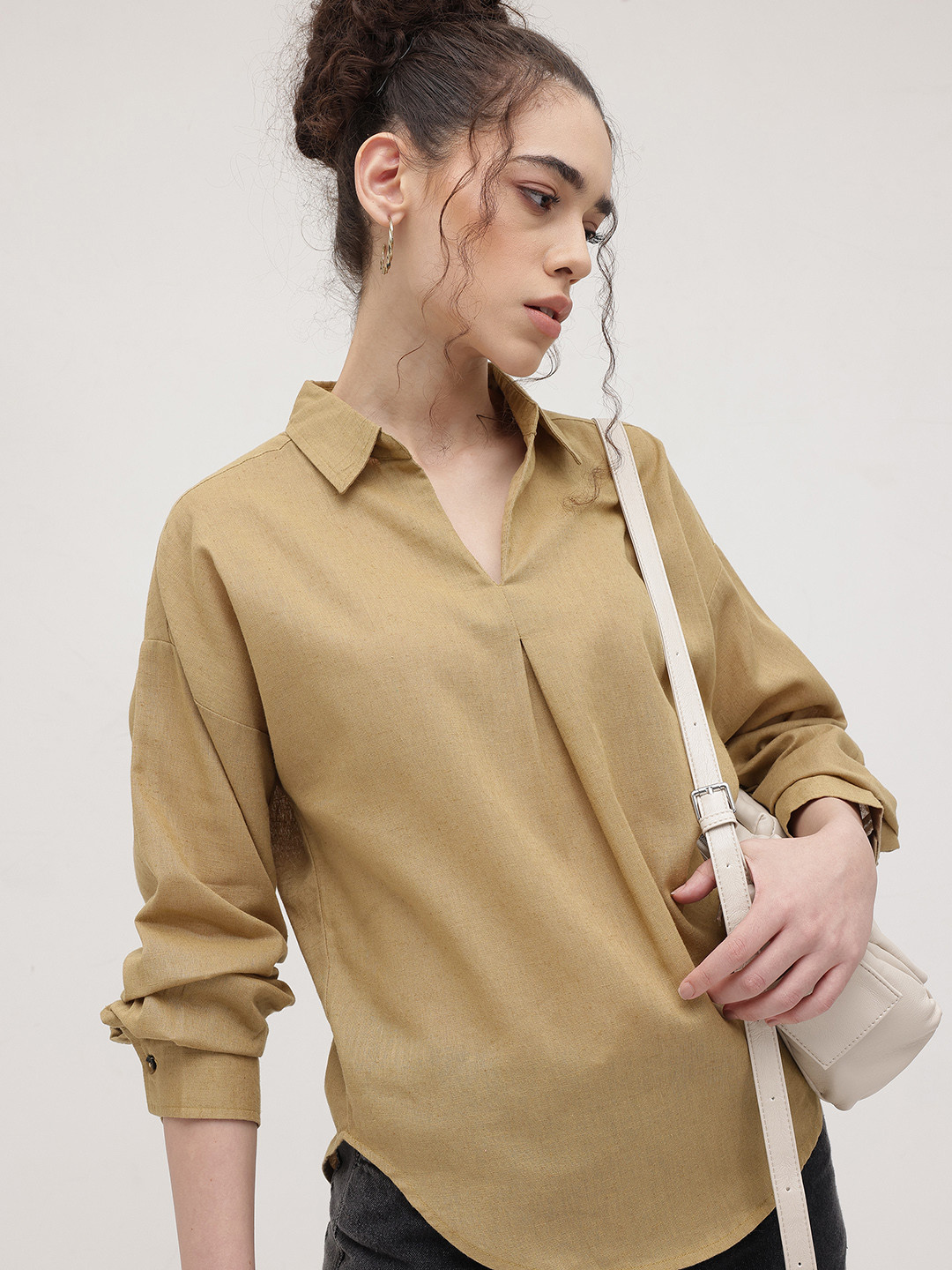 The Roadster Lifestyle Co. Solid Linen Shirt Style Longline Top