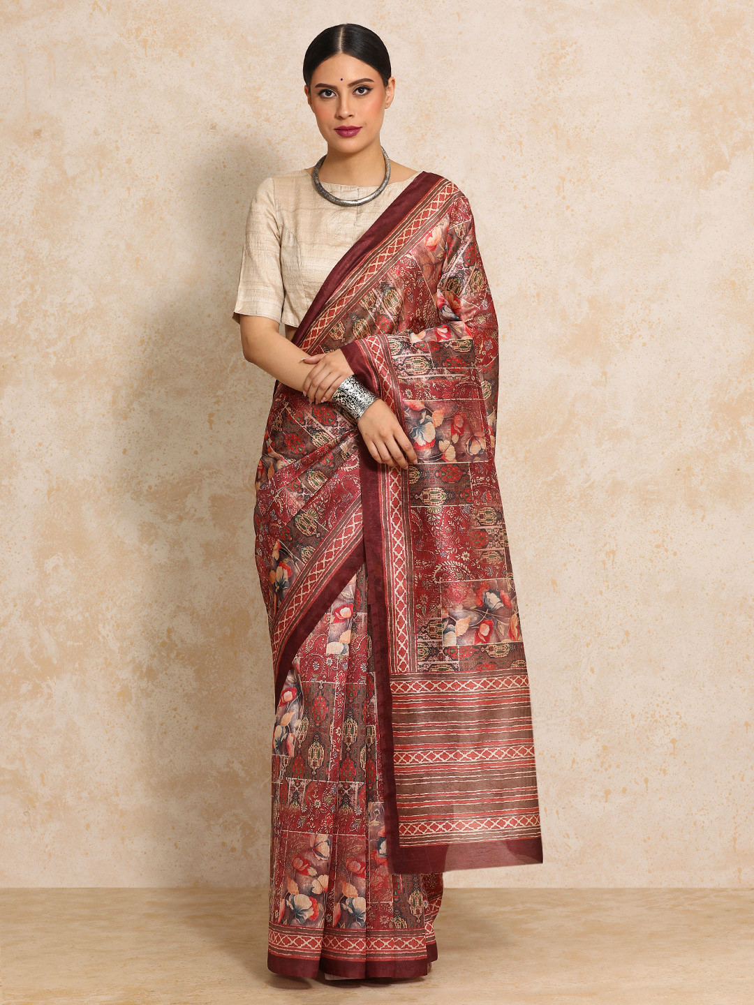 Moara Floral Silk Blend Saree with Unstiched Blouse
