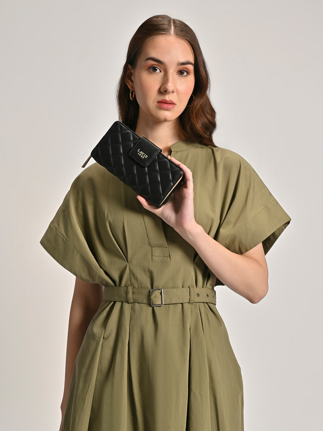 LAVIE LUXE  Quilt Bifold Zip Around Wallet