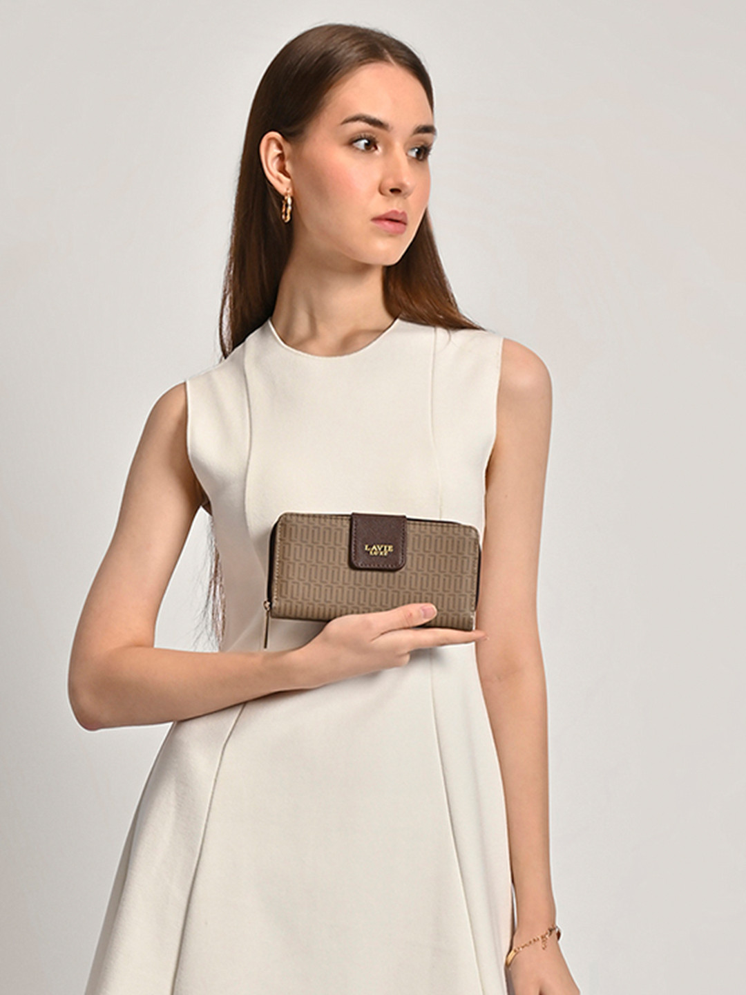 LAVIE LUXE Mono Mia Bifold Zip Monogram Printed Wallet