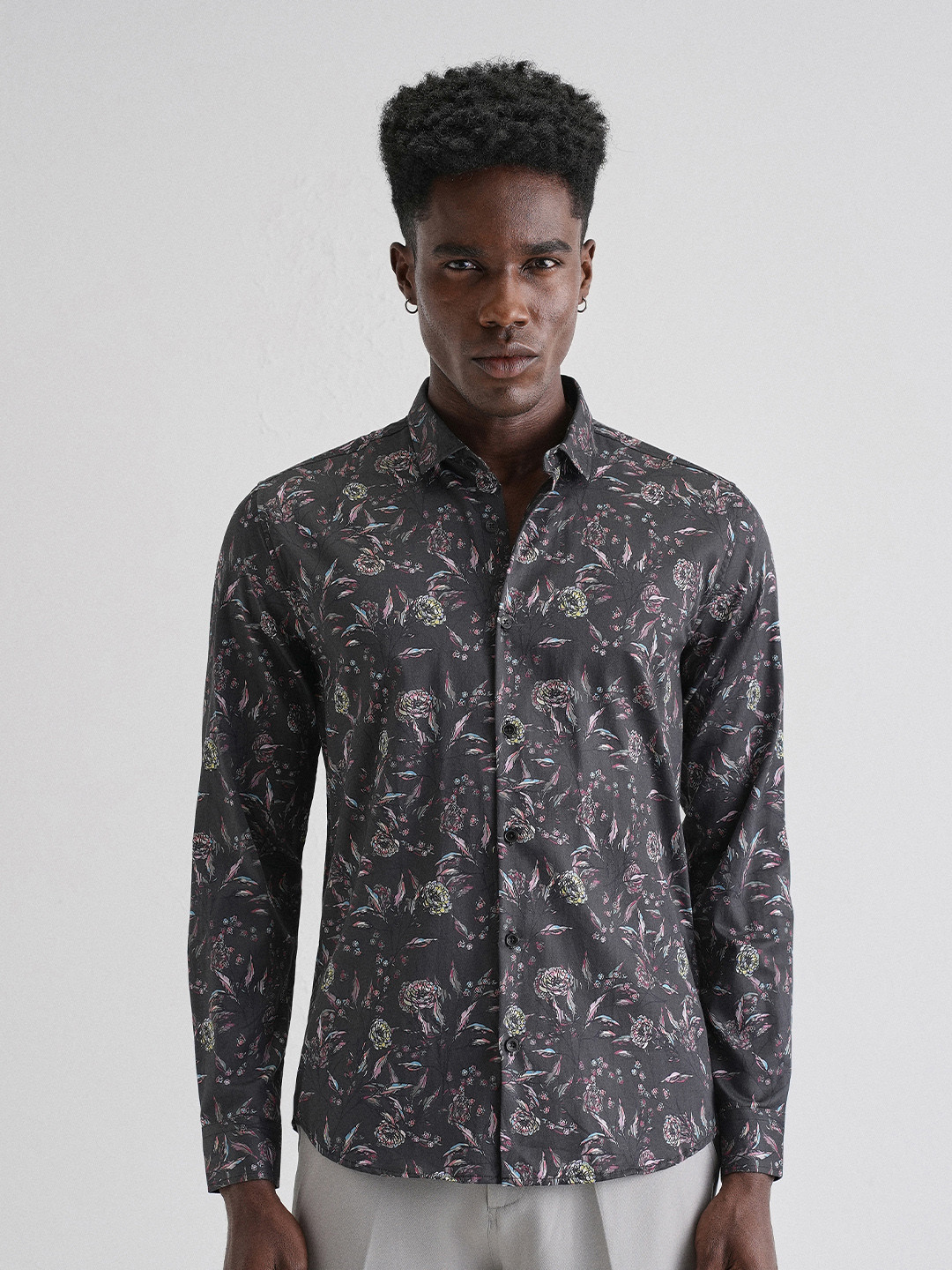 Banana Club Men Elevated Classic Slim Fit Floral Printed Casual Shirt