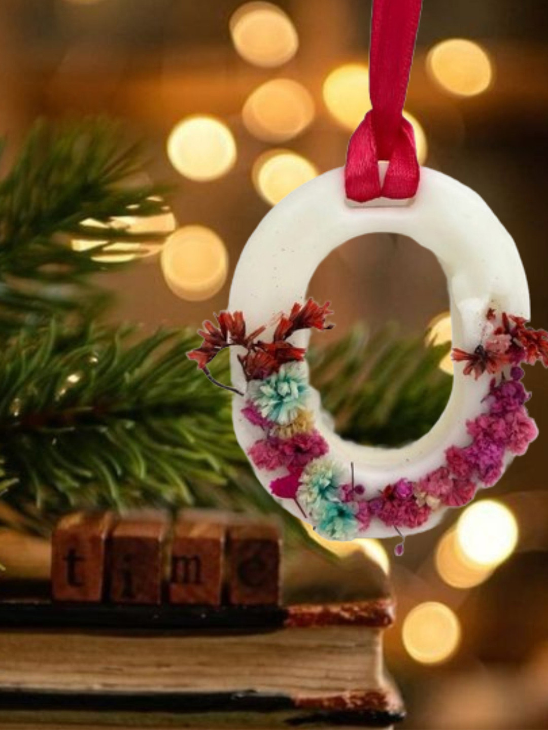 Earthly Edges Scented 1 Wick Peach Rose Solid Geometric Regular Hanging Candles