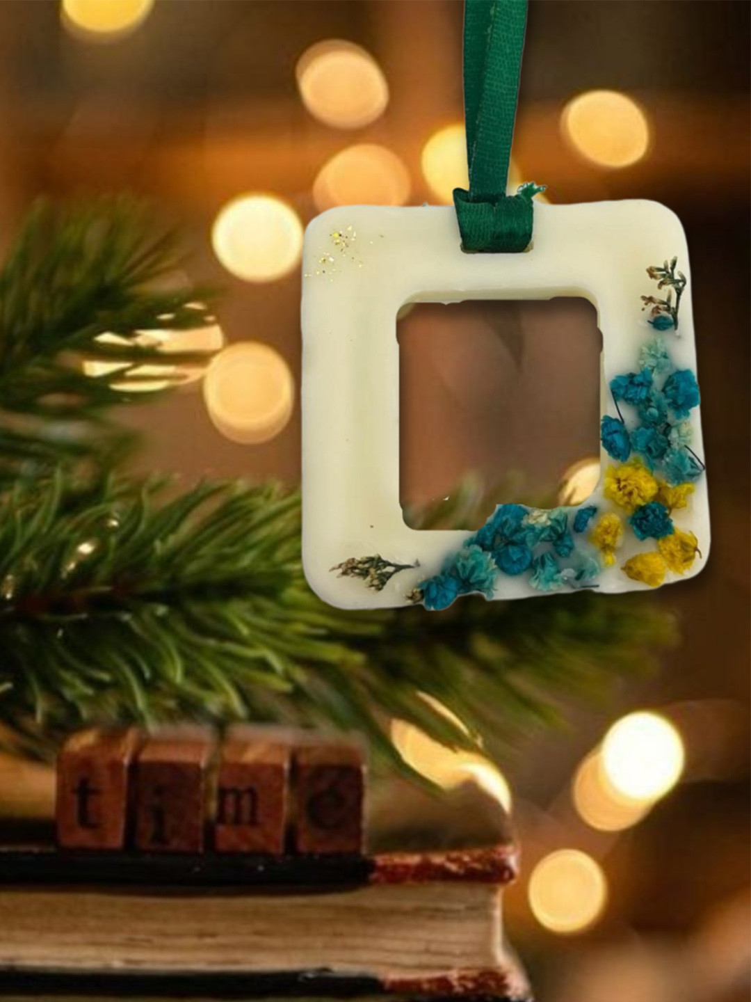 Earthly Edges Scented 1 Wick Kesar Chandan Solid Square Regular Pillar Candles