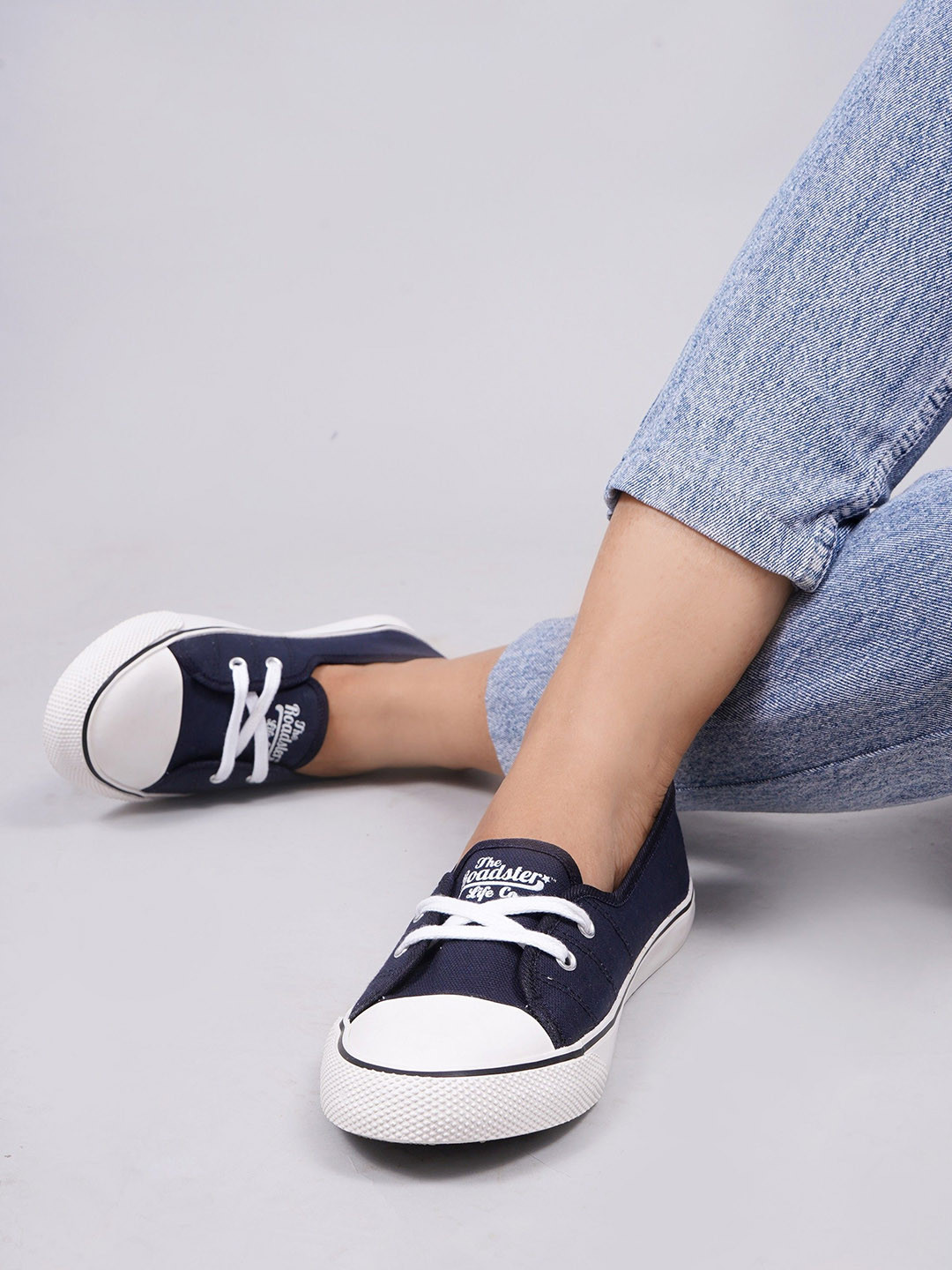The Roadster Lifestyle Co Women Round Toe Slip-On Shoes