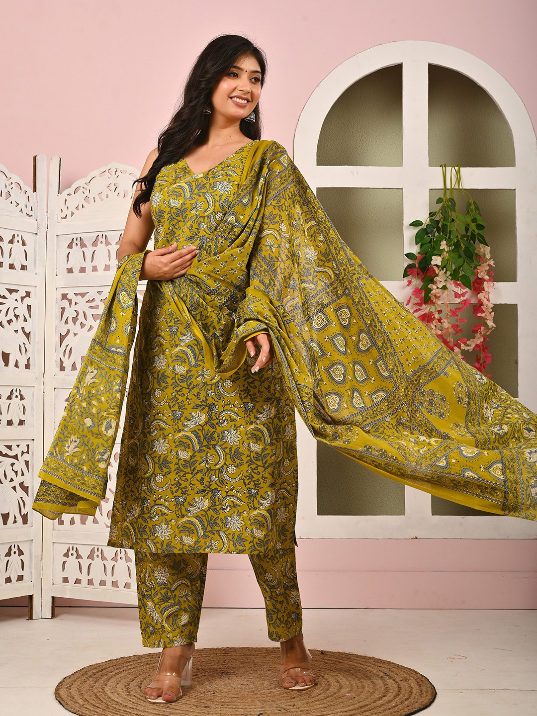 Nayo Floral Printed V Neck Pure Cotton Kurta With Trousers & Dupatta