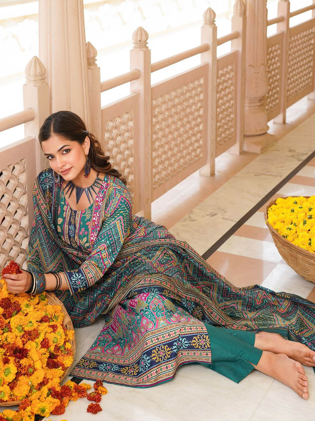 KALINI Women Floral Printed Regular Kurta with Trousers & With Dupatta