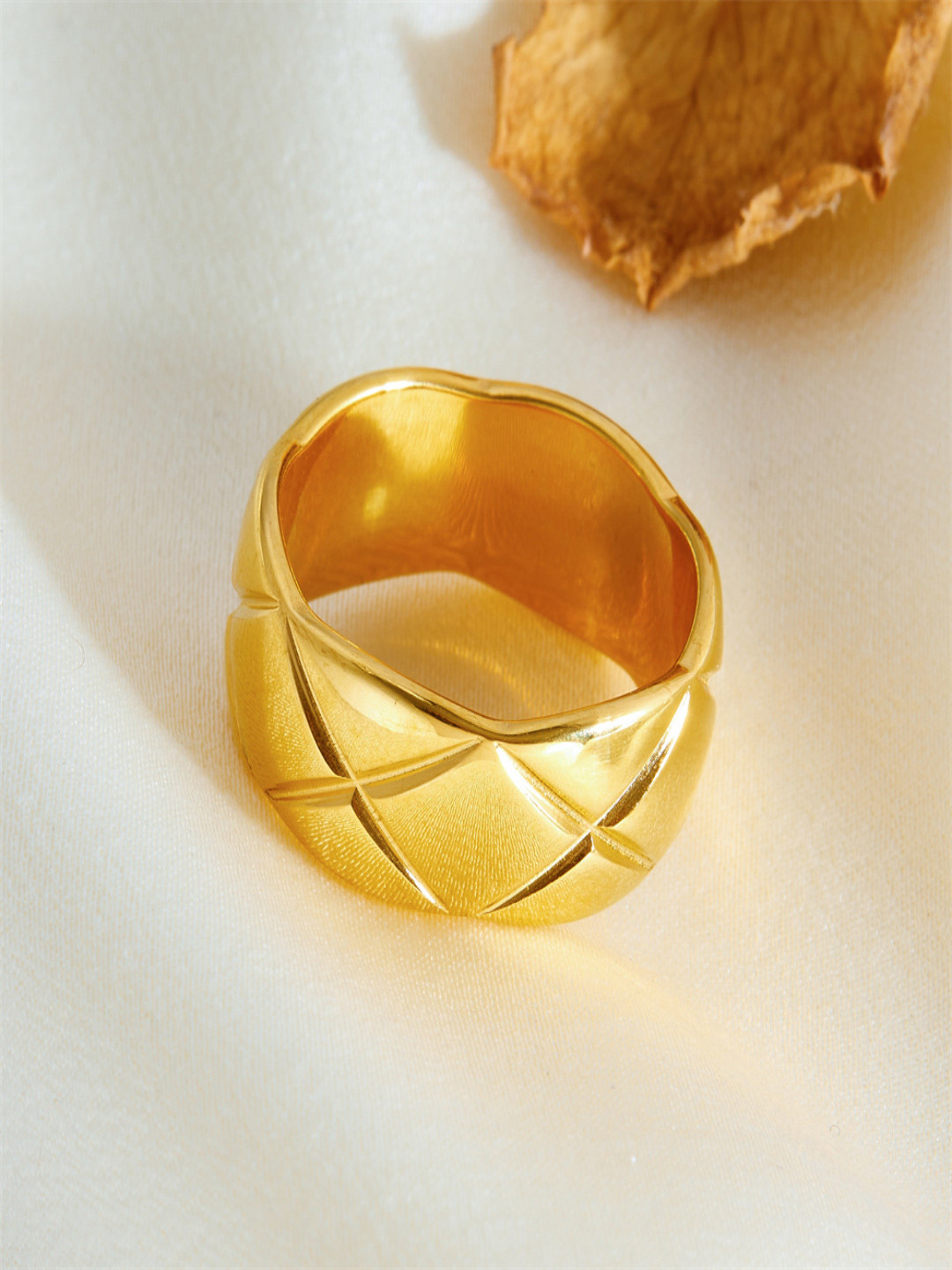 AQUASTREET 18K Gold Plated Waterproof Anti-Tarnish Bold Chunky Quilt Design Ring