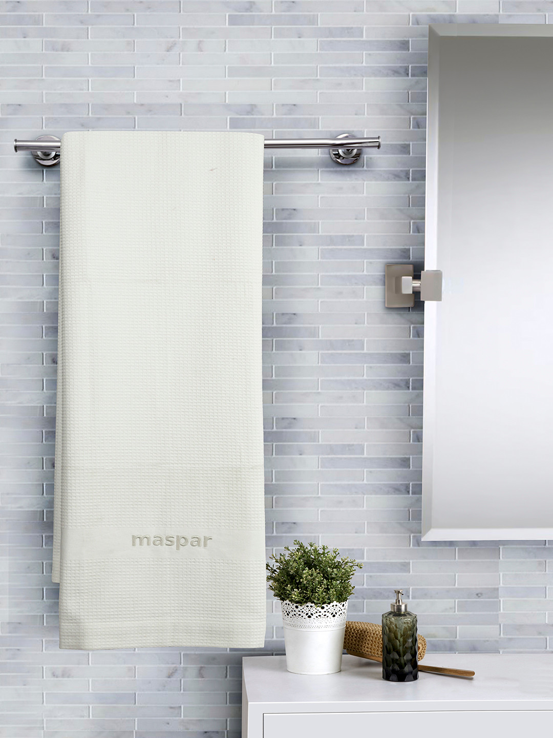 MASPAR Off White Solid 550 GSM Set Of 2 Towels