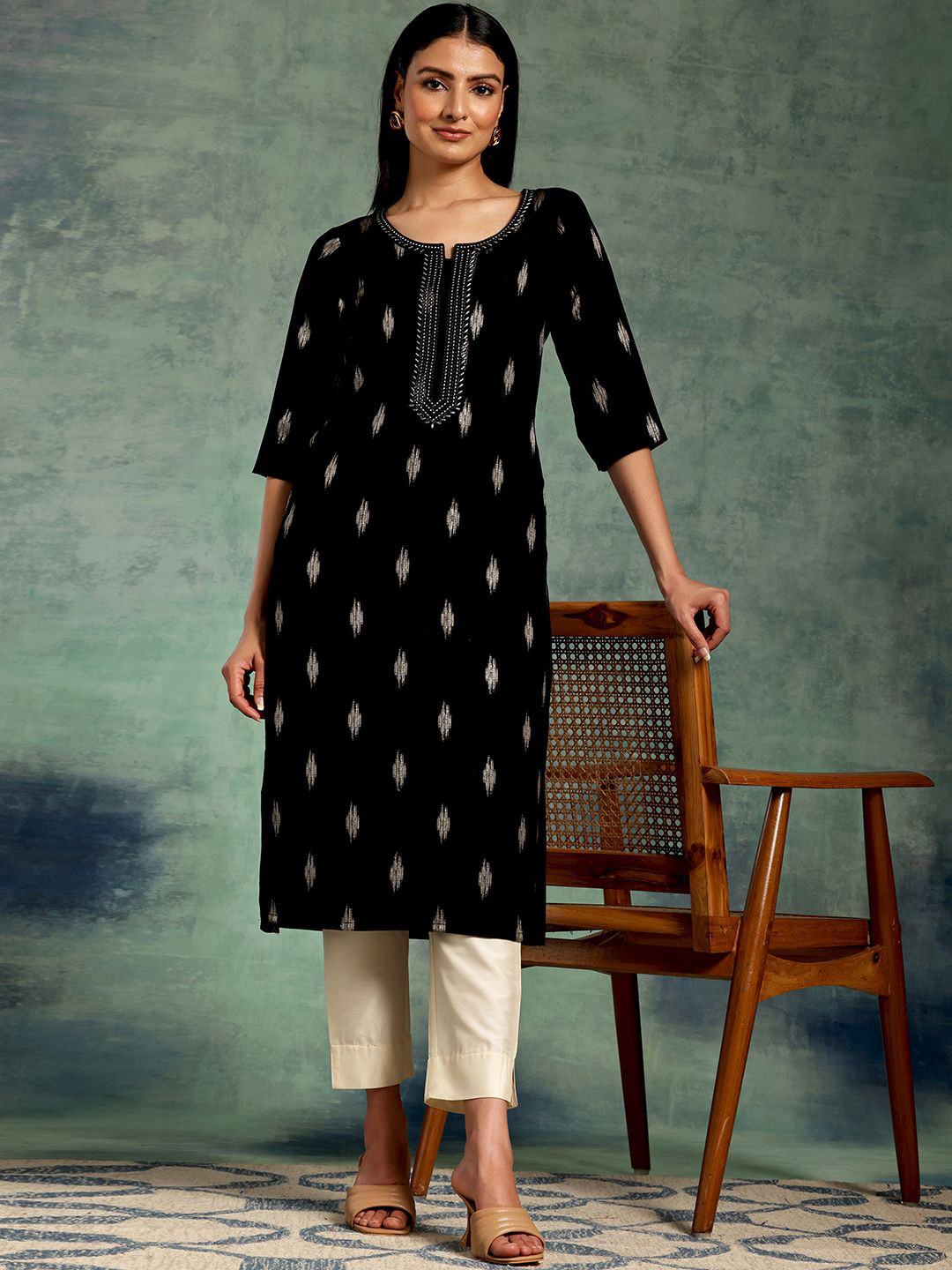 Gerua By Libas Geometric Woven Design Notch Neck Zari Kurta
