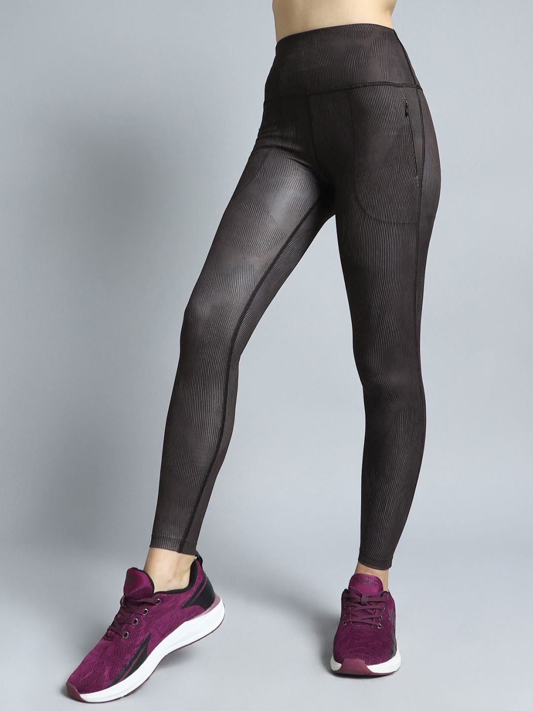 CULT Women Black Urban Camo Running Comflex Tights