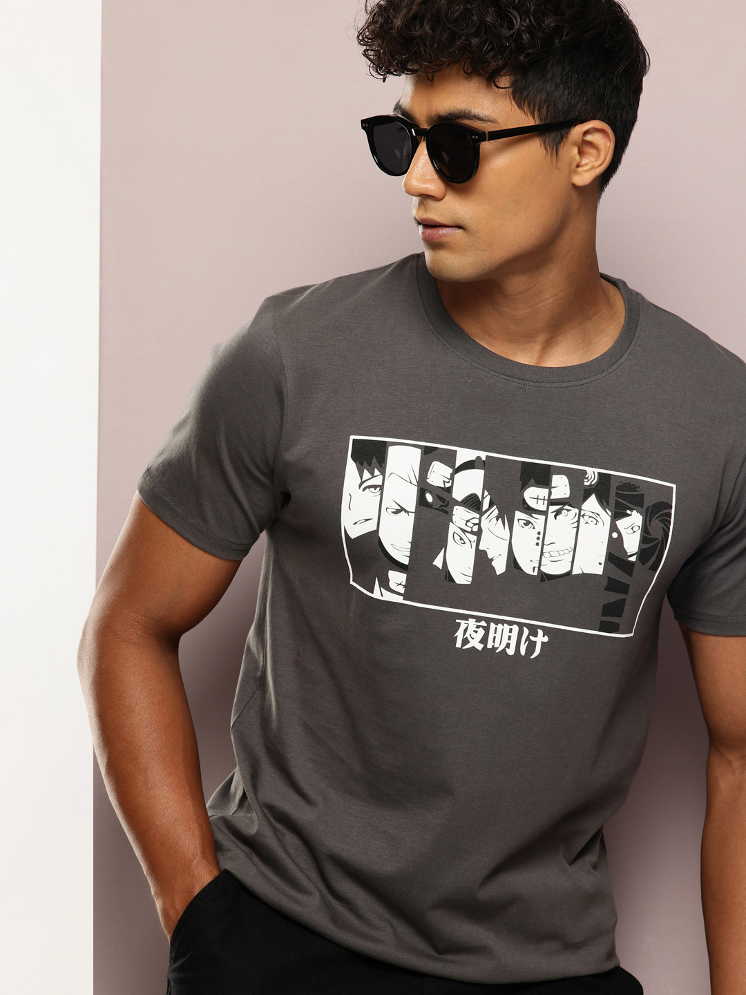 FROSEN FOX Anime Graphic Printed T-shirt