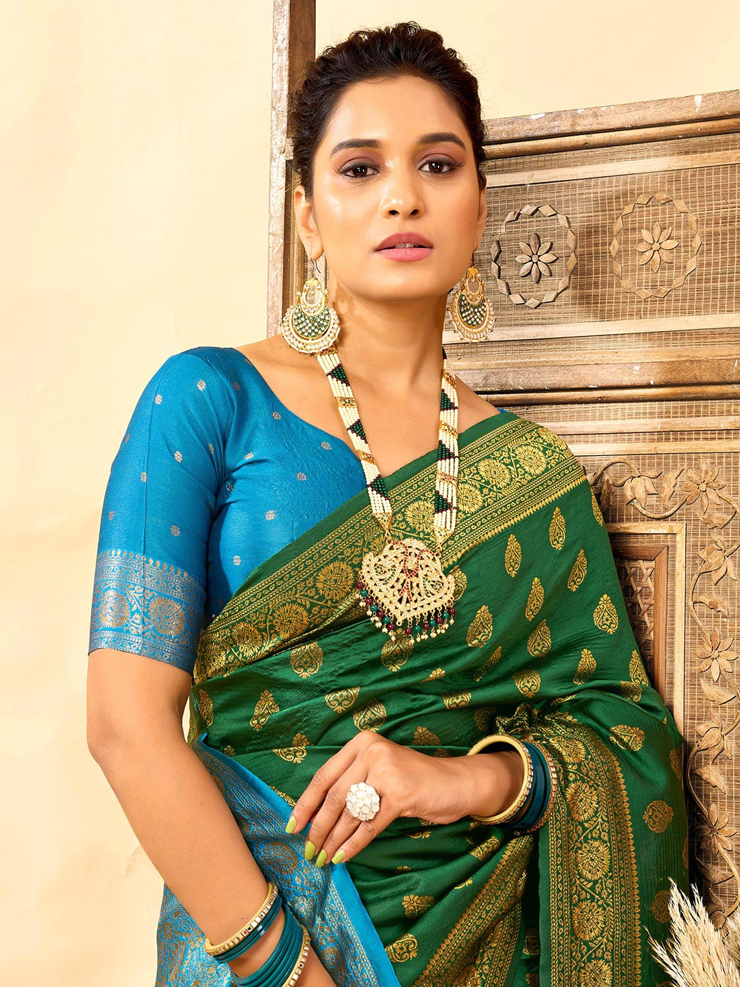 HERE&NOW Woven Design Zari Silk Blend Banarasi Saree