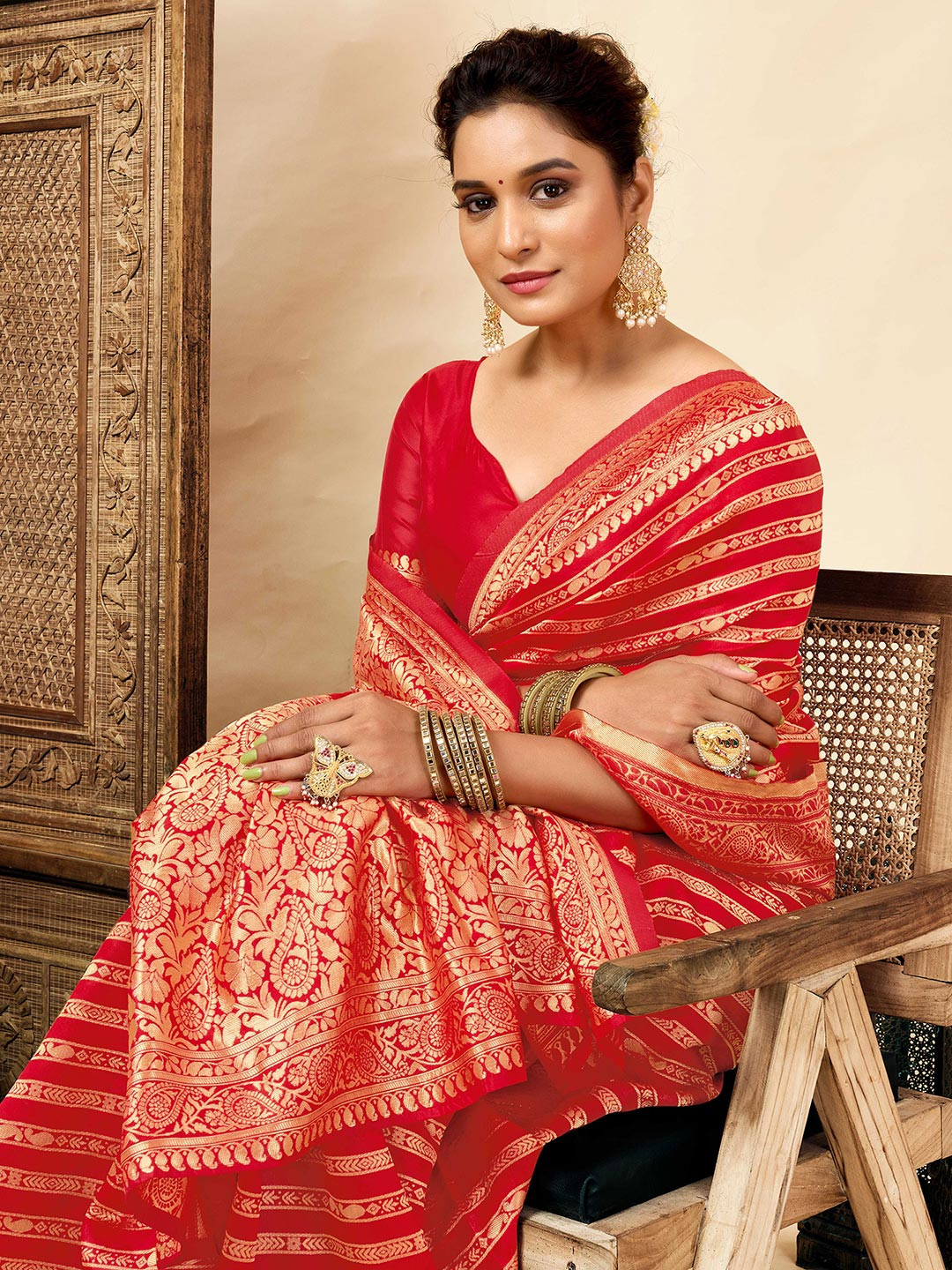 KALINI Woven Design Zari Silk Blend Banarasi Saree