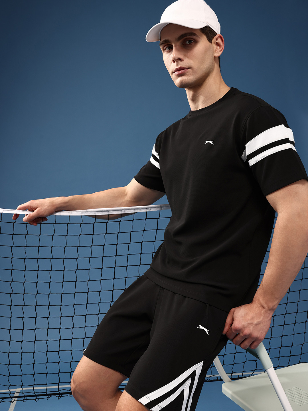 Slazenger Solid T-Shirt With Regular Shorts