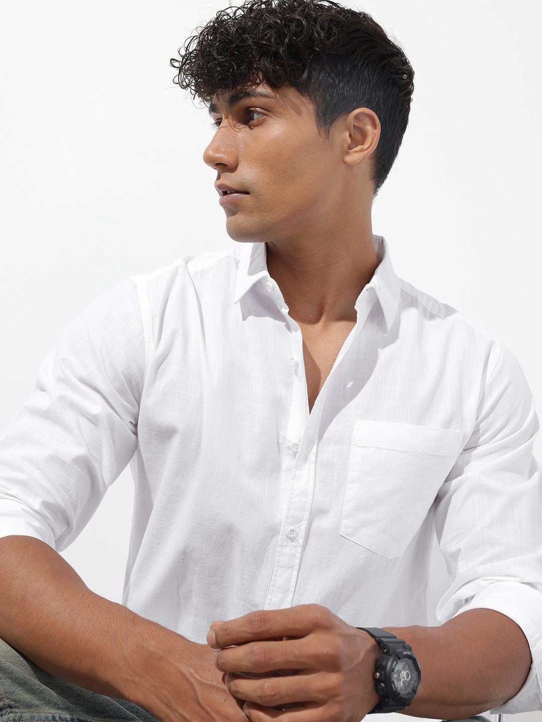 The Roadster Lifestyle Co. Solid Cotton Linen Regular Fit Shirt