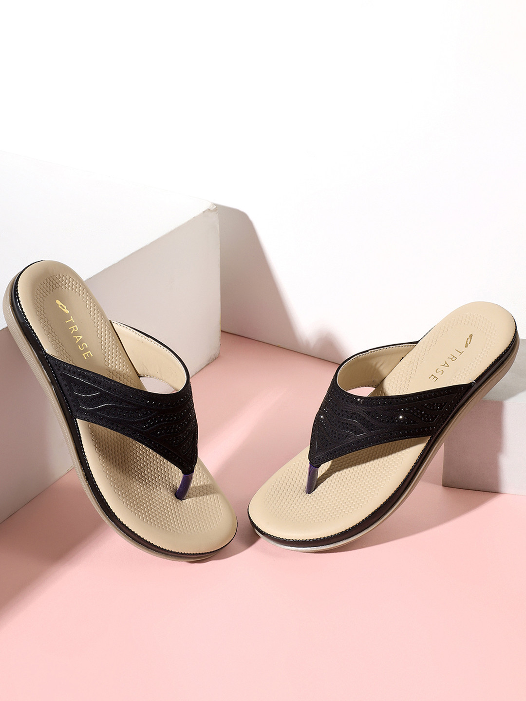 TRASE Women Solid Slip-On T-Strap Flats with Bows